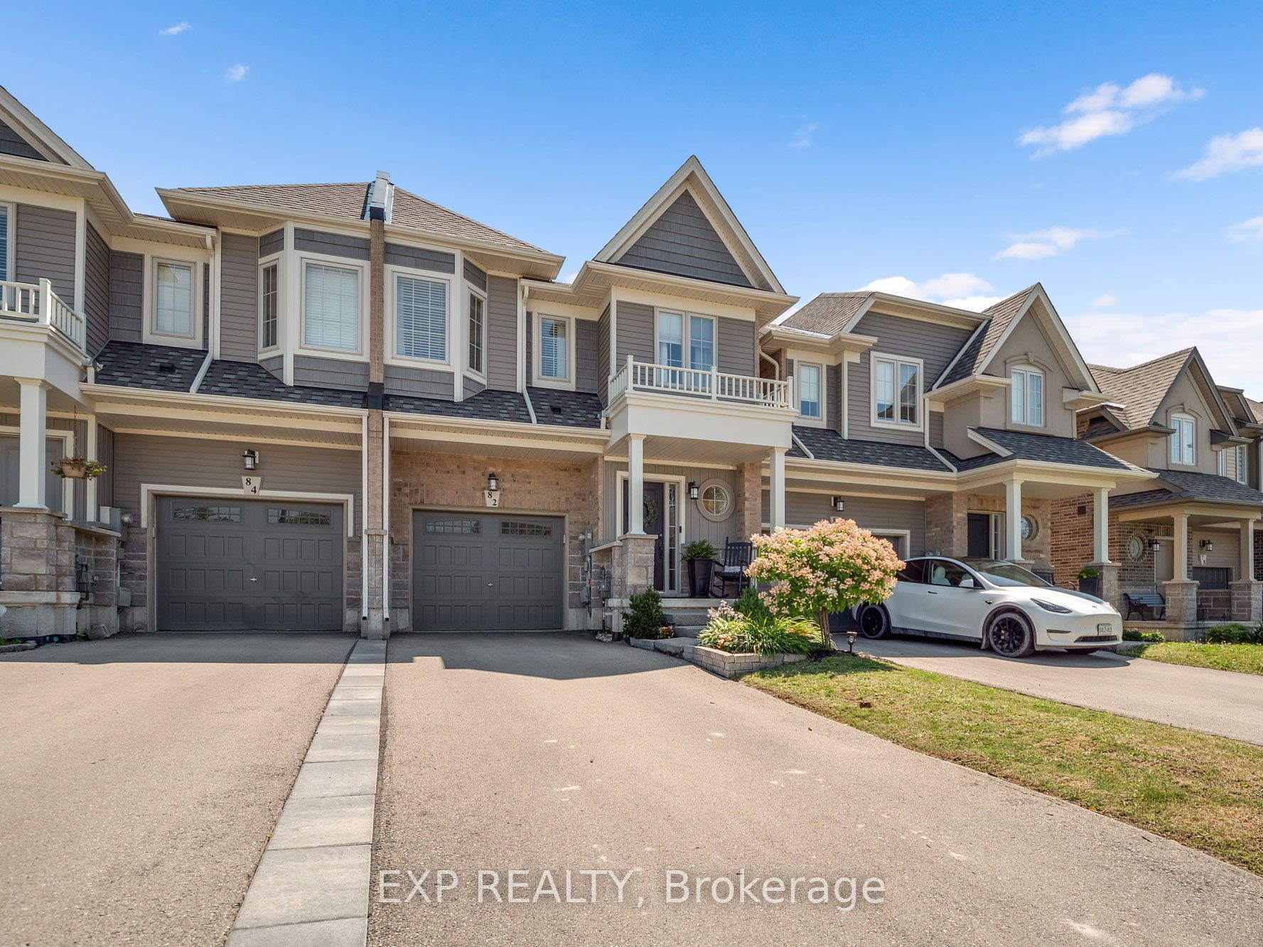 82 Dennis Drive, West Lincoln, ON L0R 2A0