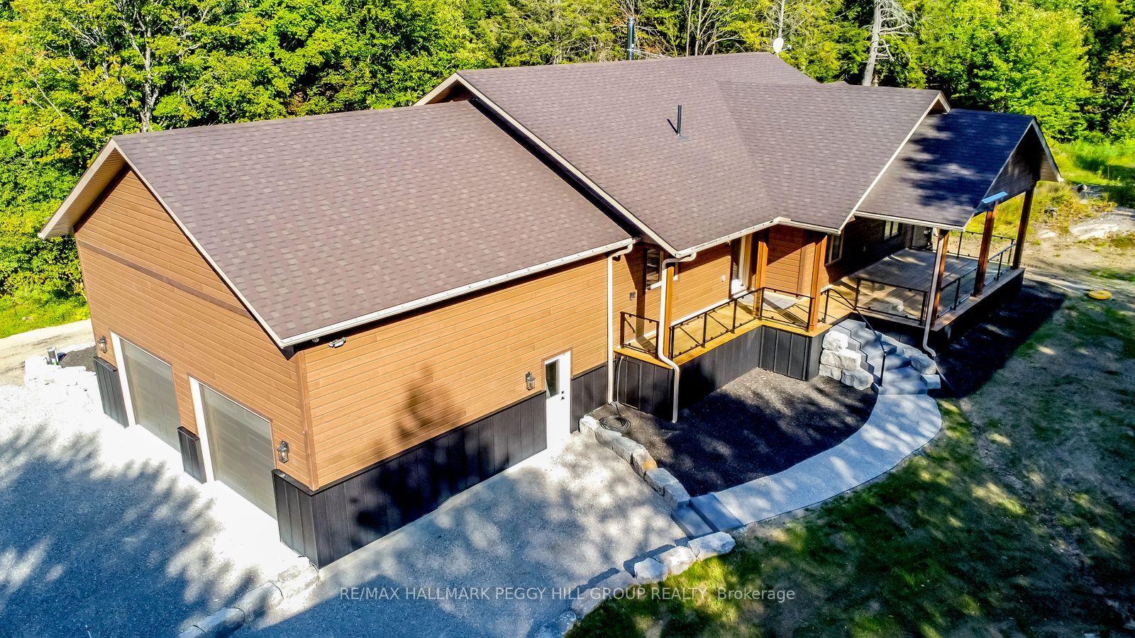 4571 Aspdin Road, Muskoka Lakes, ON P0B 1M0 photo 2