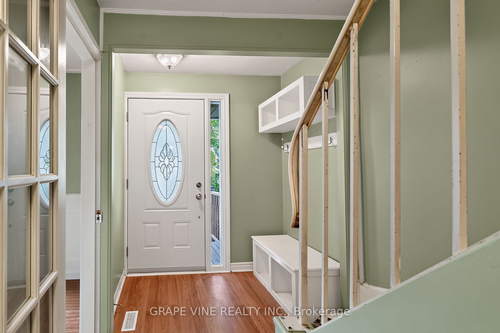 108 Fieldgate Drive, Barrhaven, ON K2J 1T9 photo 4