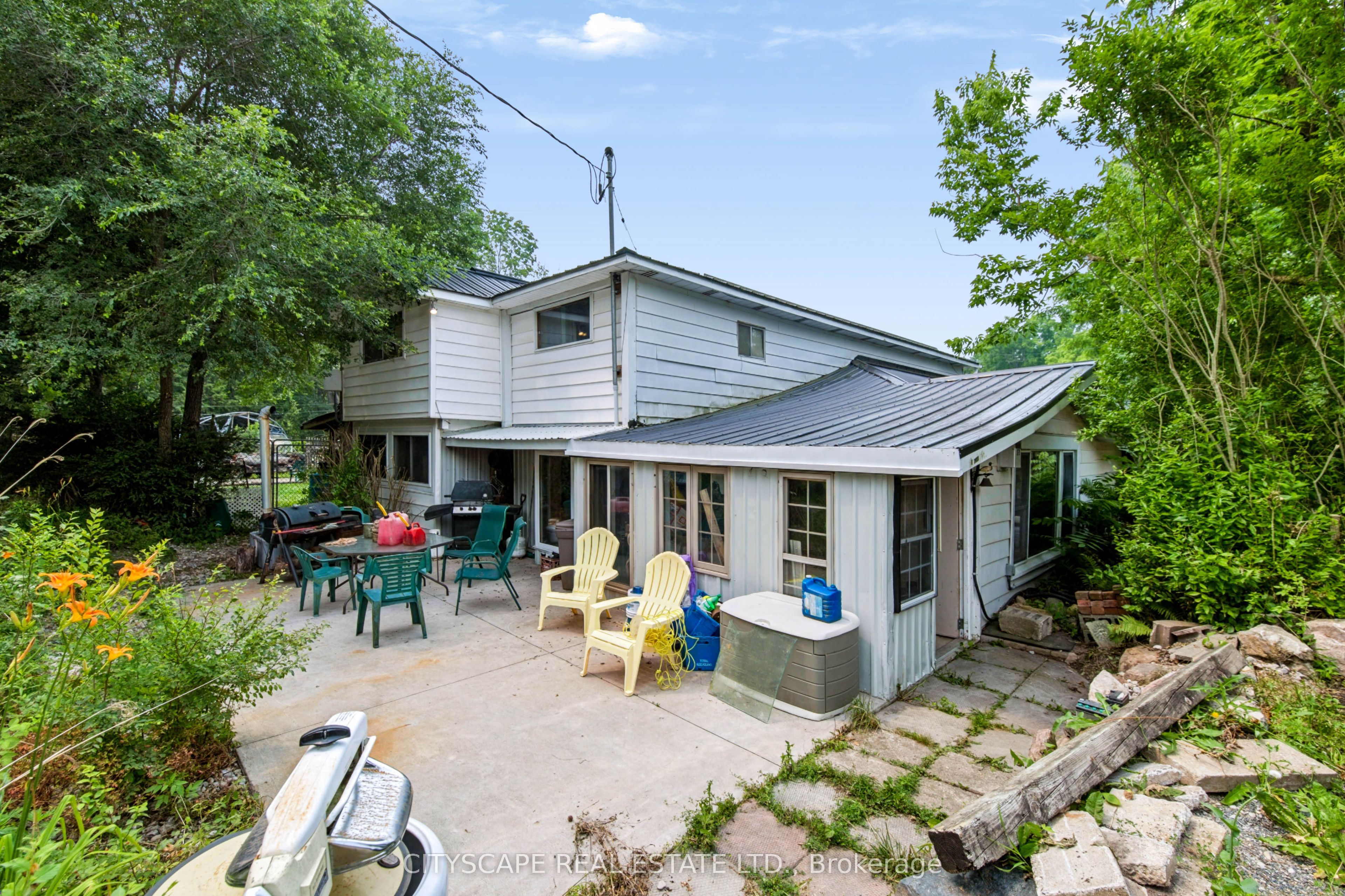 12 Enos Street, Blandford-Blenheim, ON N0J 1G0 photo 2