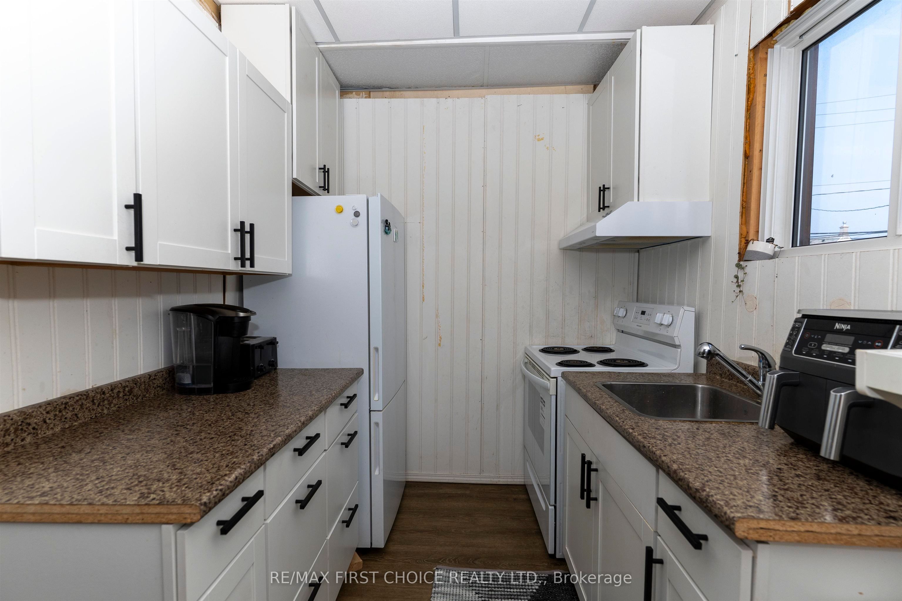 503 Prince Arthur Boulevard, Thunder Bay, ON P7C 3M5 photo 3