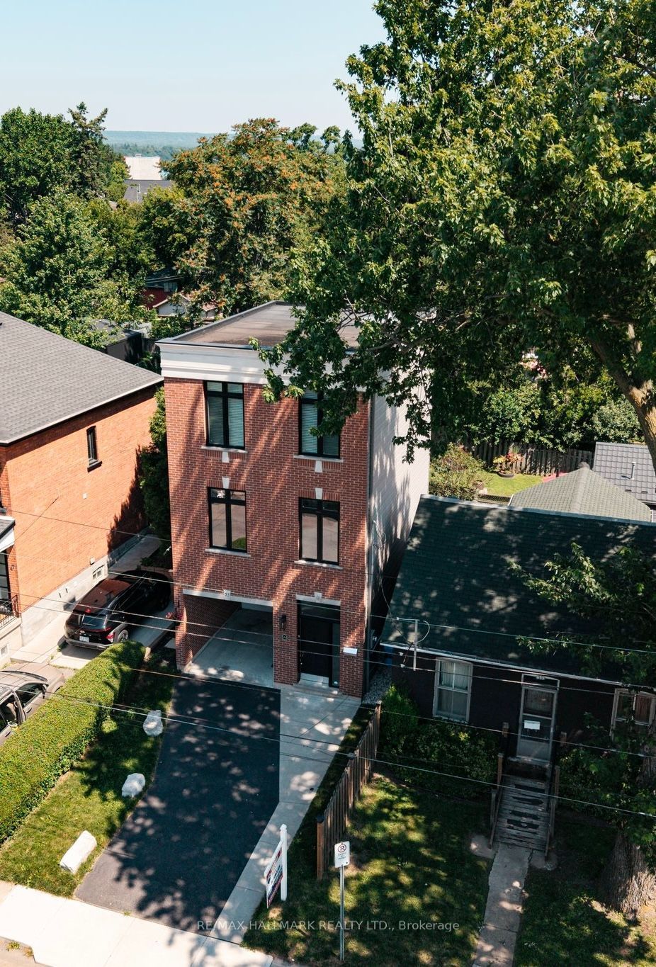53 Wood Street E, Hamilton, ON L8L 3Y2