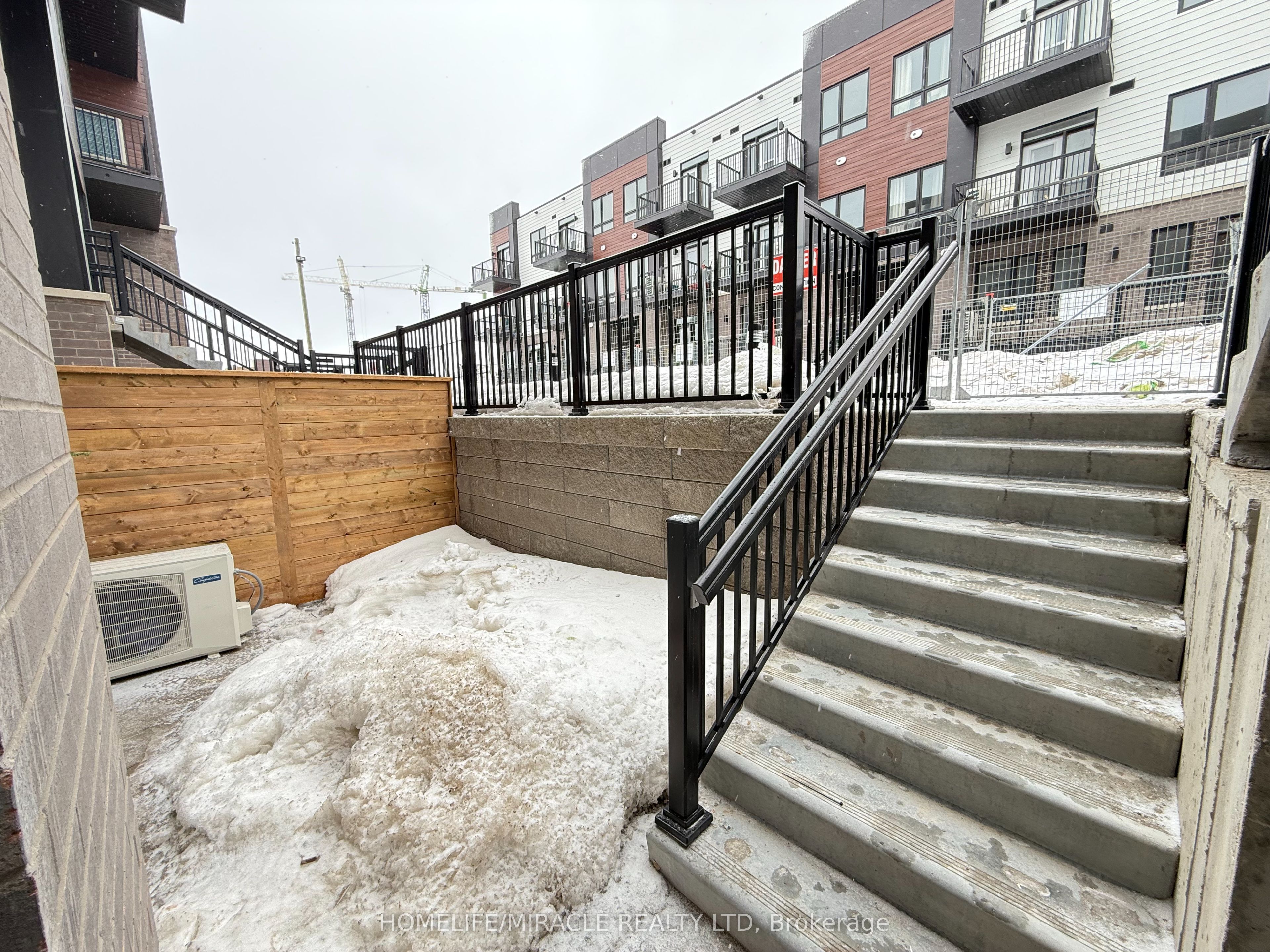40 Palace Street L8, Kitchener, ON N2E 3Z4 photo 3