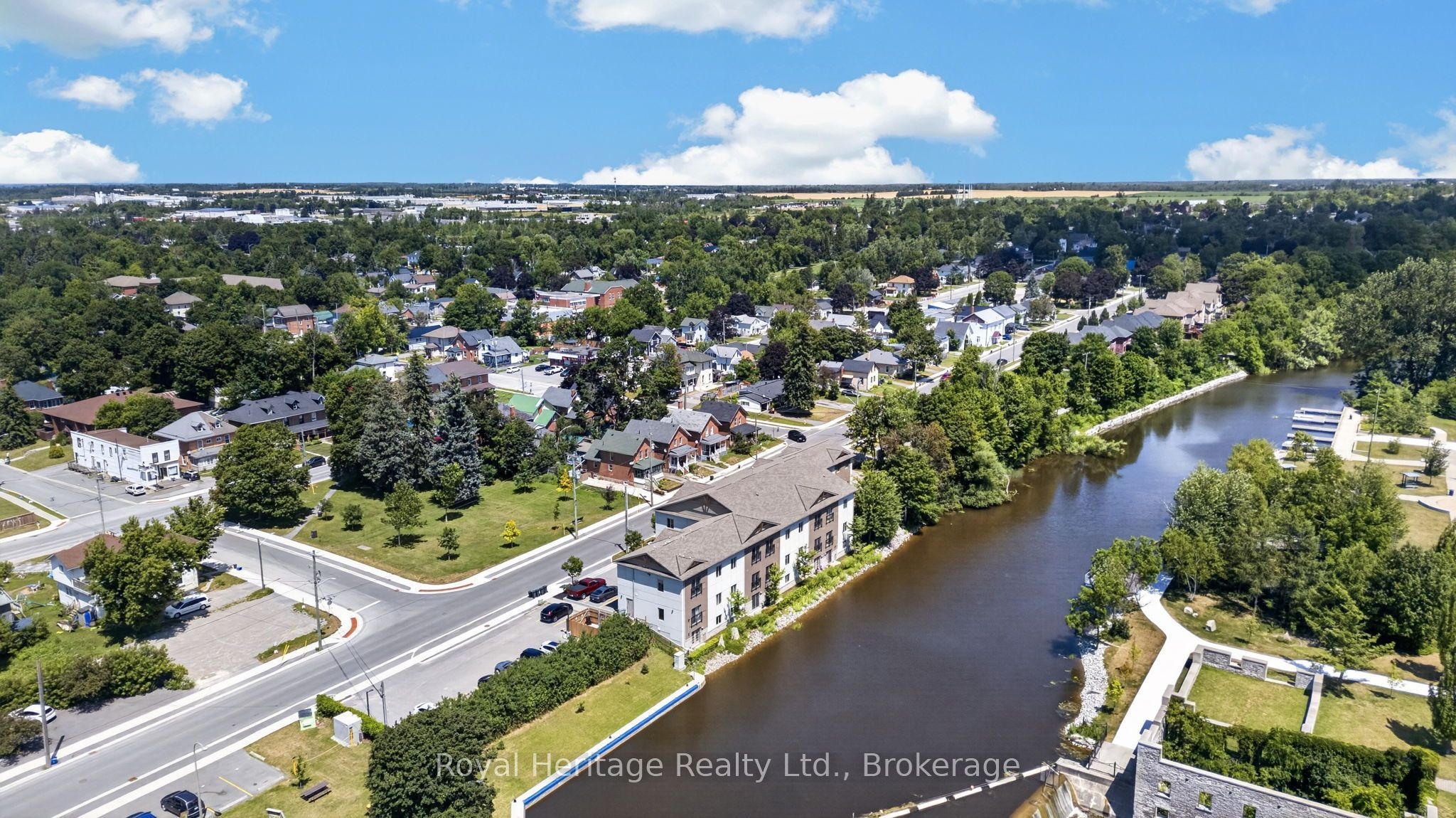 25 King Street 204, Kawartha Lakes, ON K9V 1C4 photo 2