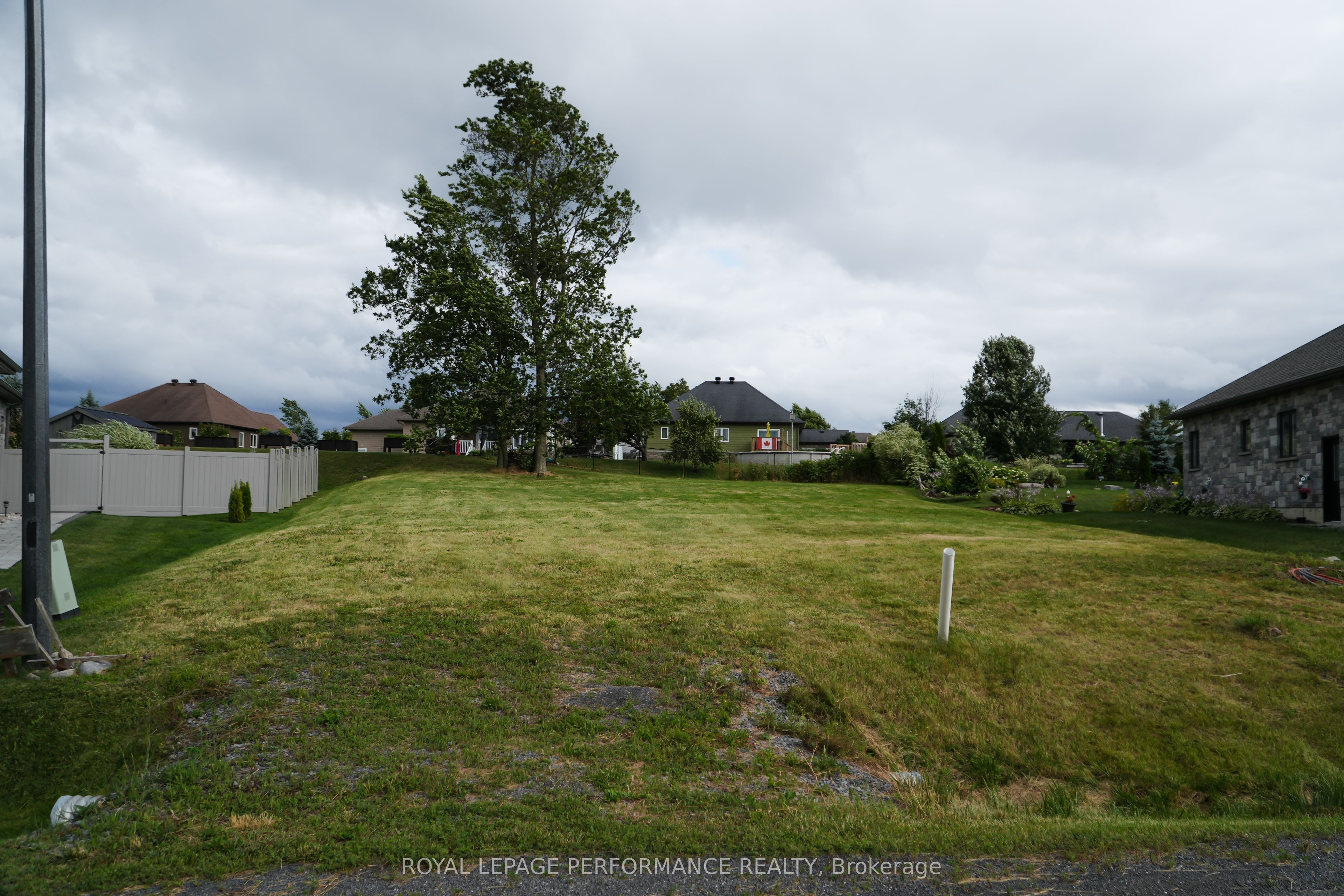 13 Matthew Kieran Crescent, South Stormont, ON K0C 1P0 photo 5