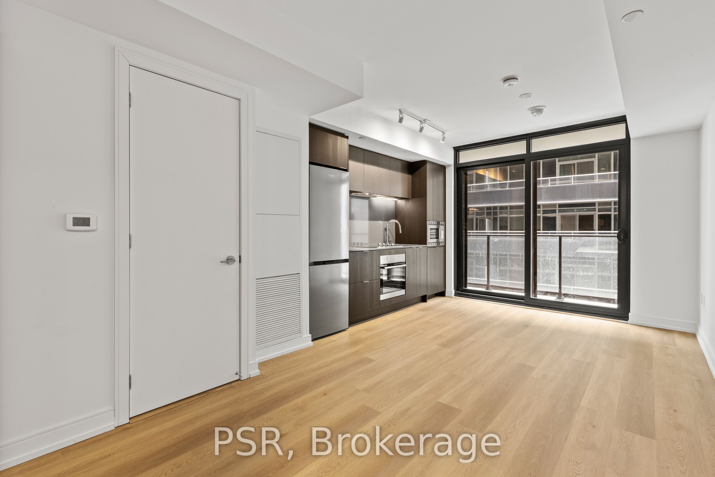 1 Jarvis Street 919, Hamilton, ON L8R 3J2 photo 4
