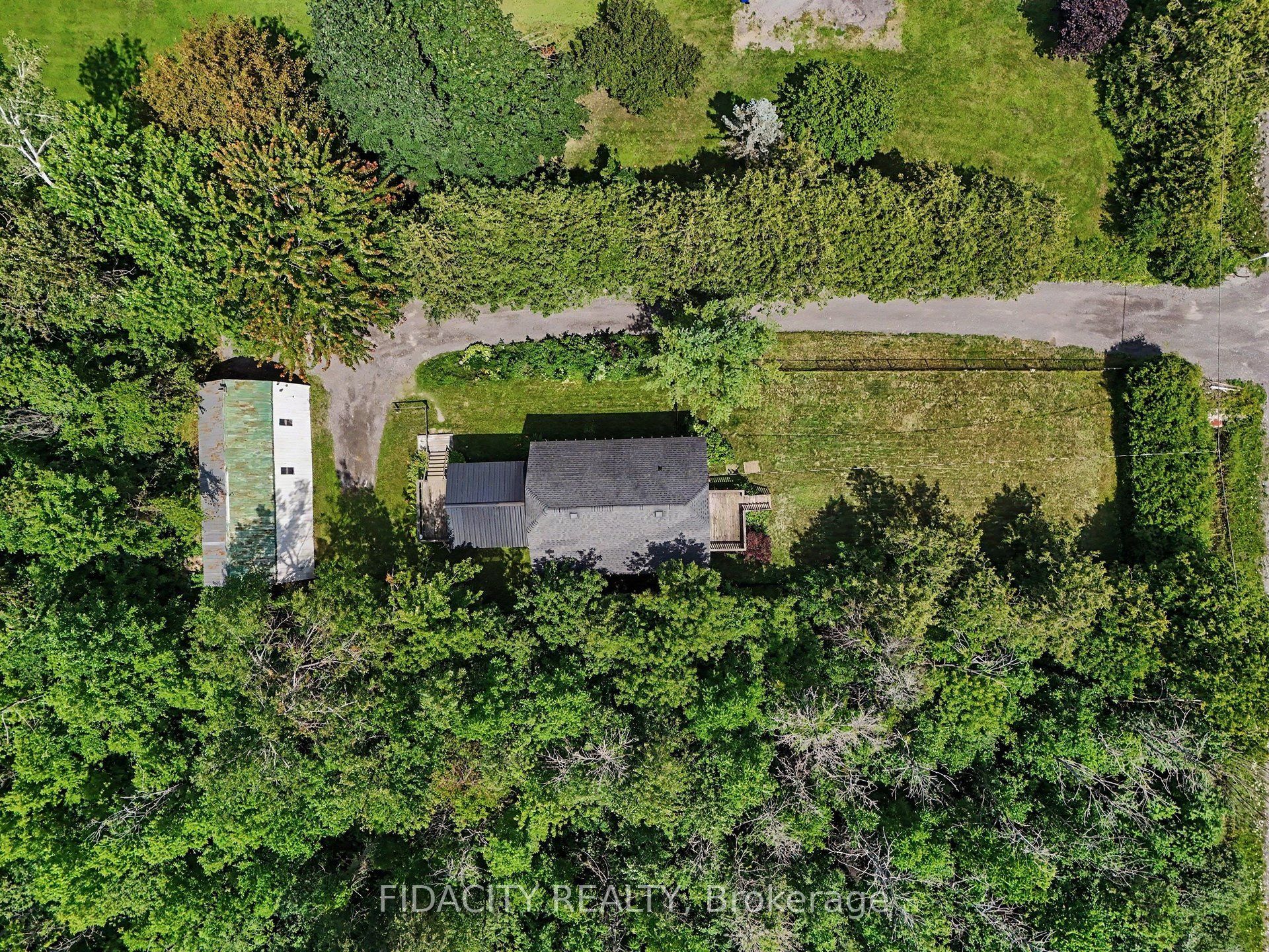6811 Flewellyn Road, Stittsville - Munster - Richmond, ON K2S 1B6 photo 3