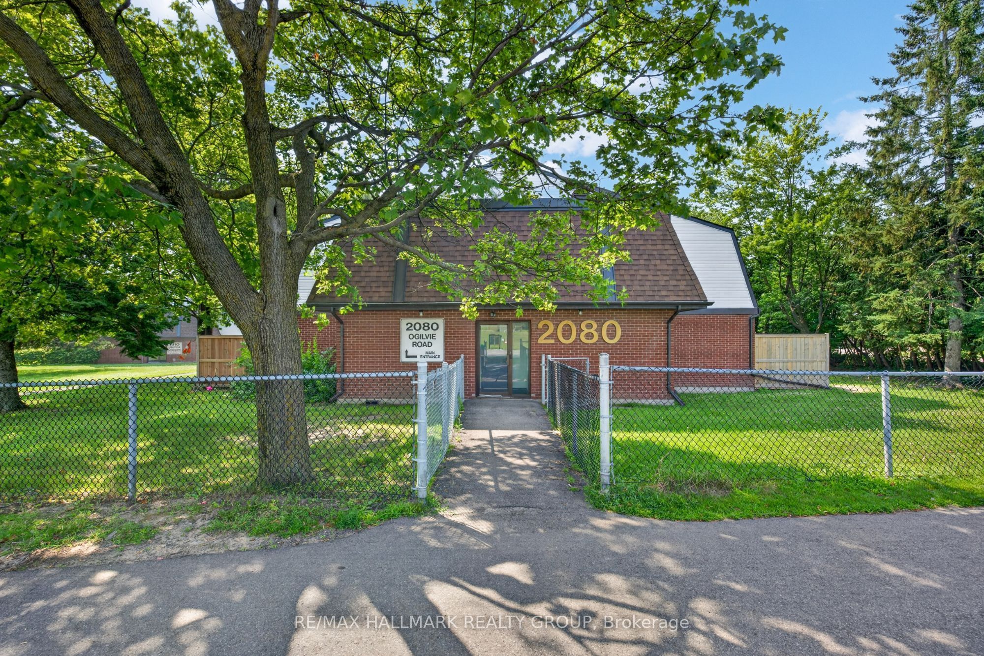 2080 Ogilvie Road 9J, Beacon Hill North - South and Area, ON K1J 7N8