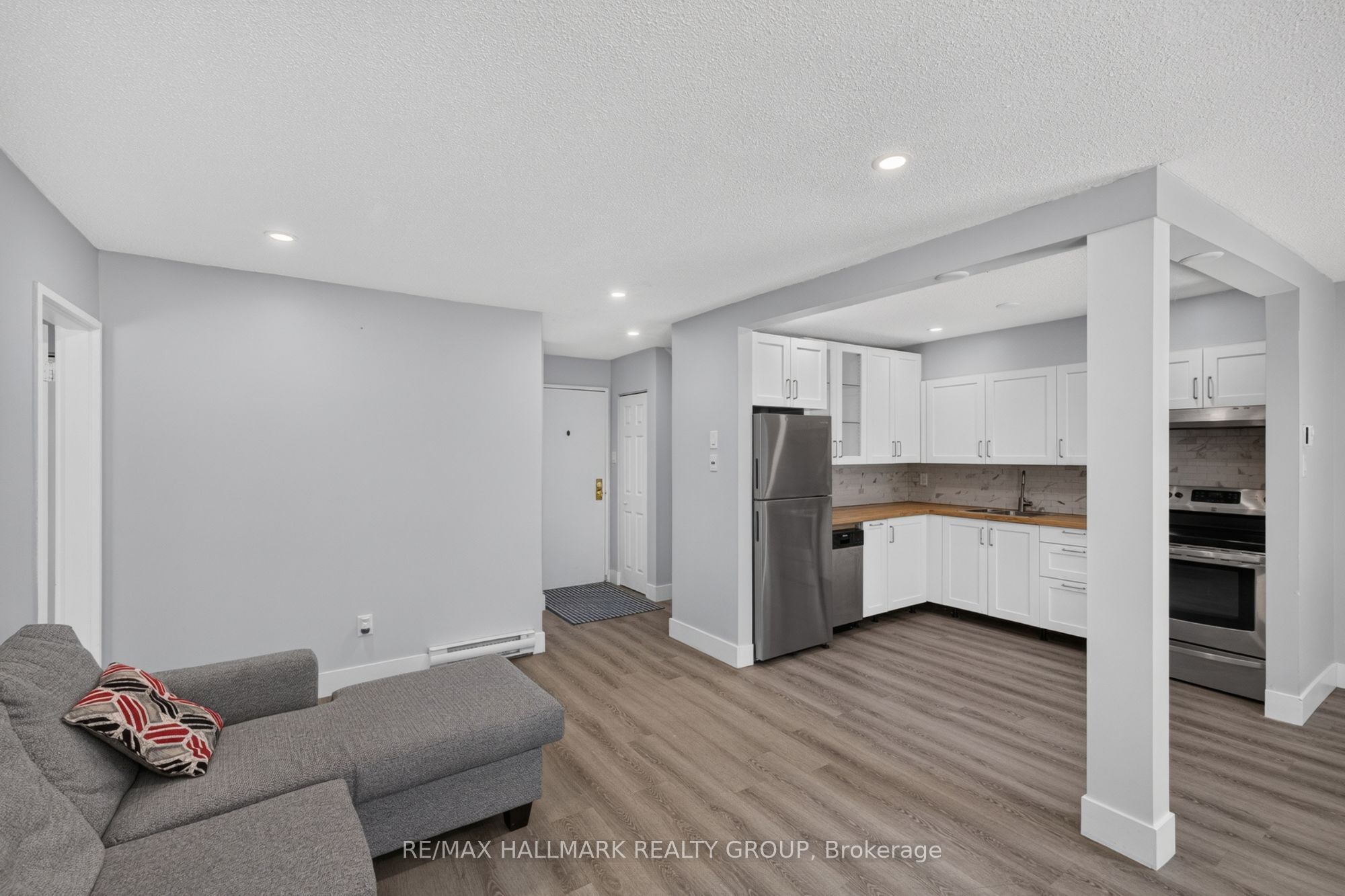 2080 Ogilvie Road 9J, Beacon Hill North - South and Area, ON K1J 7N8 photo 4