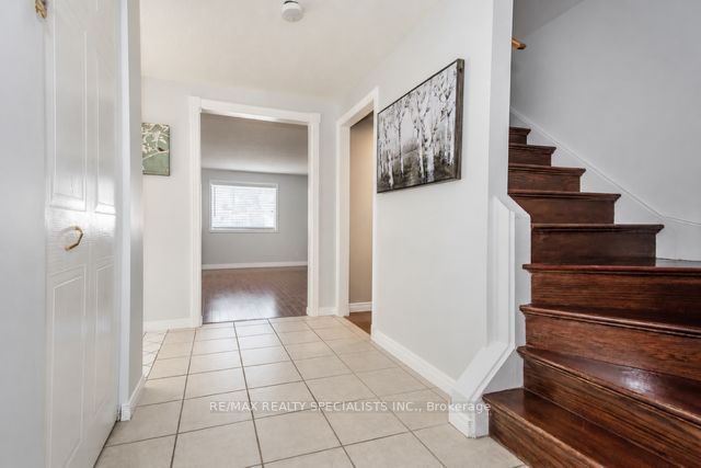 110 Steeles Crescent, Cambridge, ON N1R 8C4 photo 5