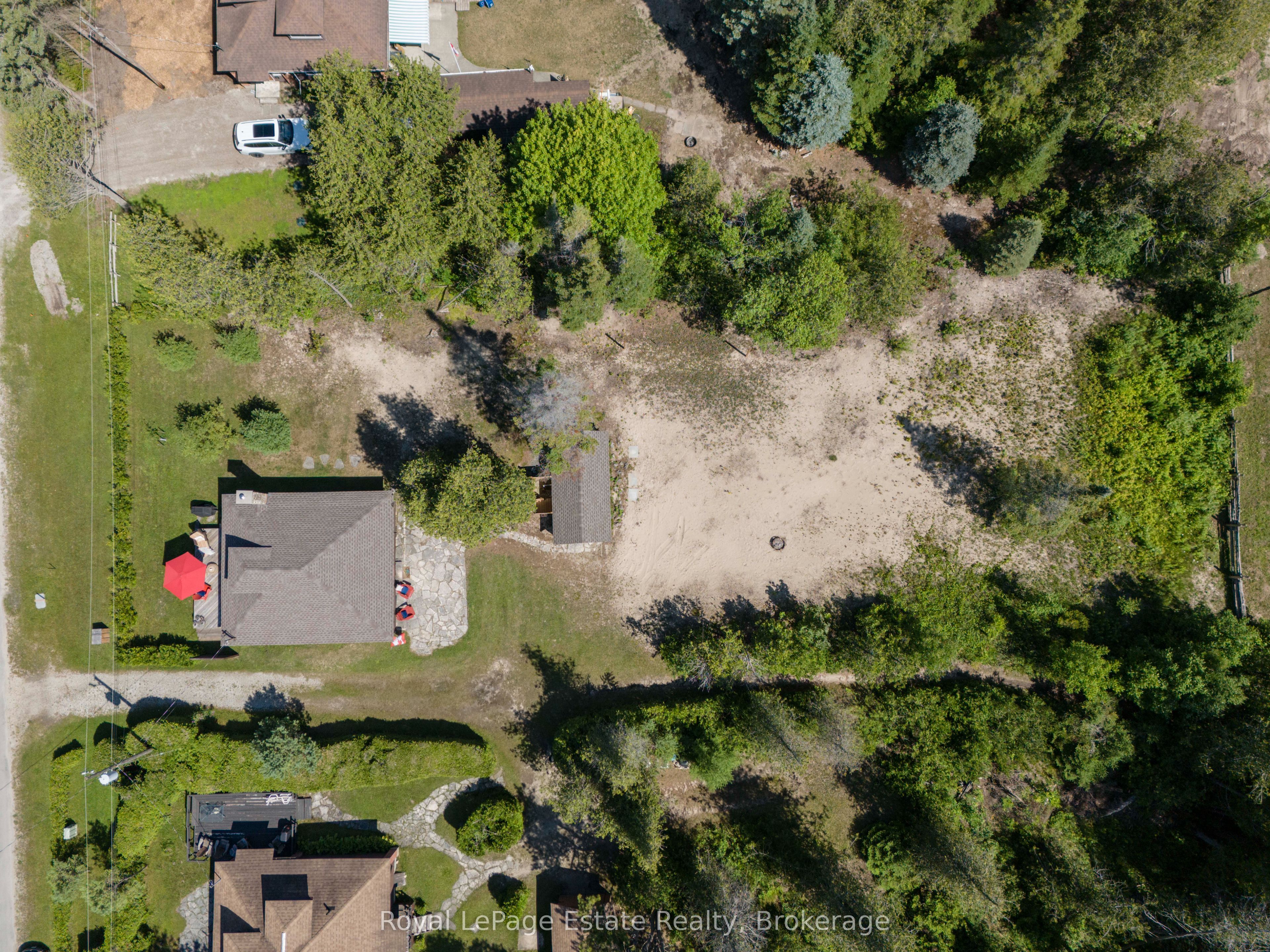 534 Third Avenue N, South Bruce Peninsula, ON N0H 2G0 photo 2