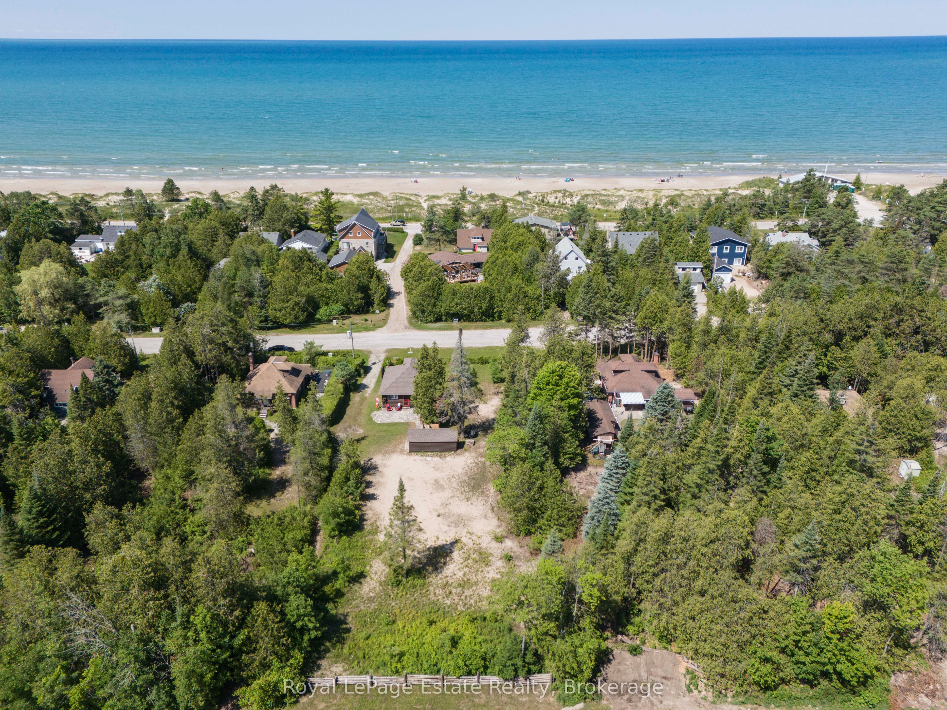 534 Third Avenue N, South Bruce Peninsula, ON N0H 2G0 photo 3