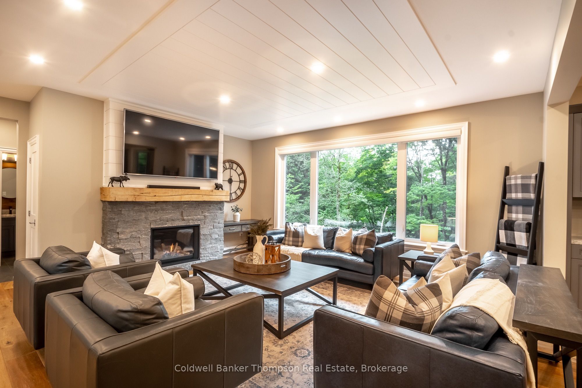 1183 Walker's Glenn Crescent, Lake of Bays, ON P1H 2J6 photo 4