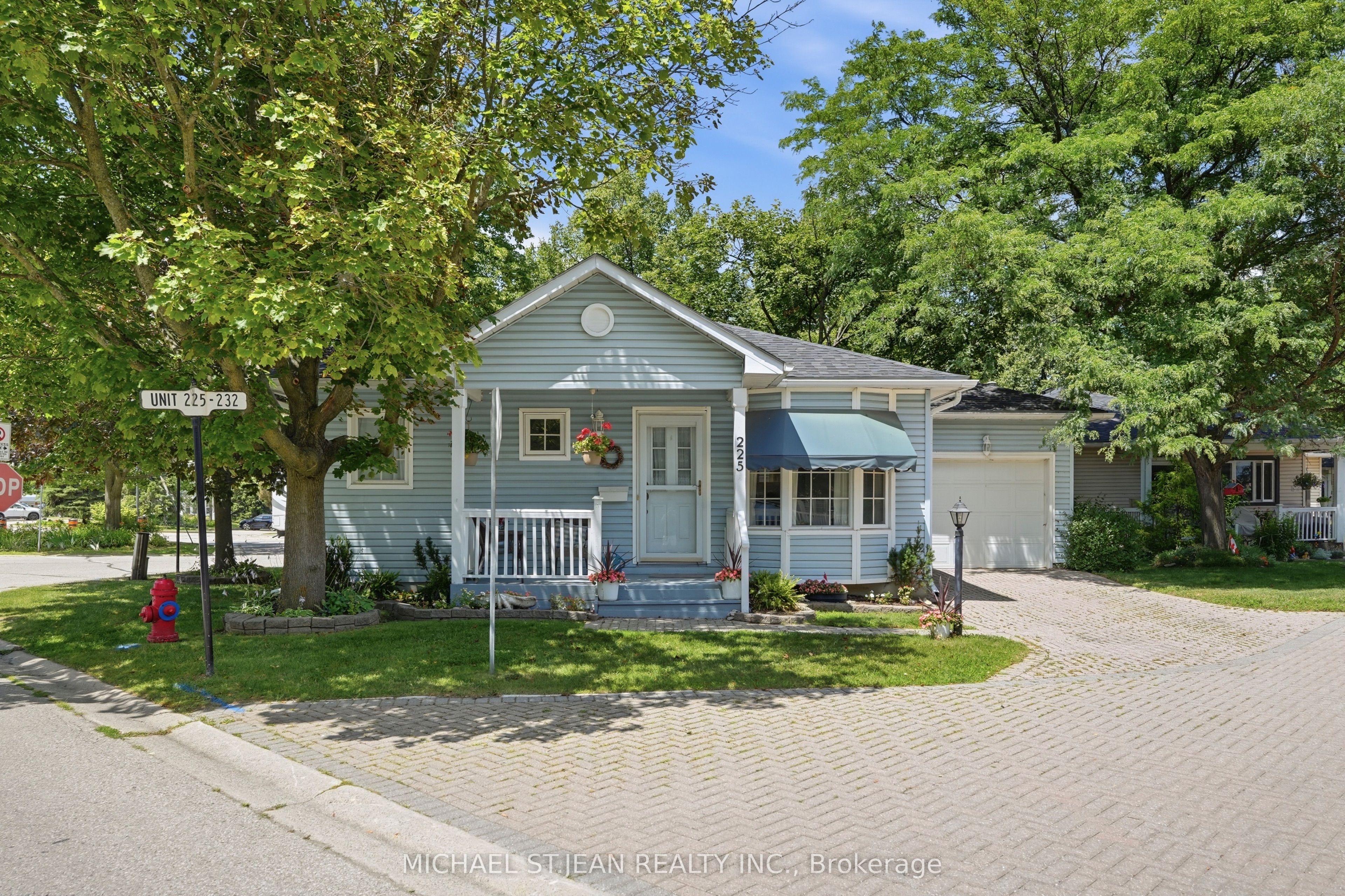 225 Silverbirch Boulevard, Hamilton, ON L0R 1W0 photo 2