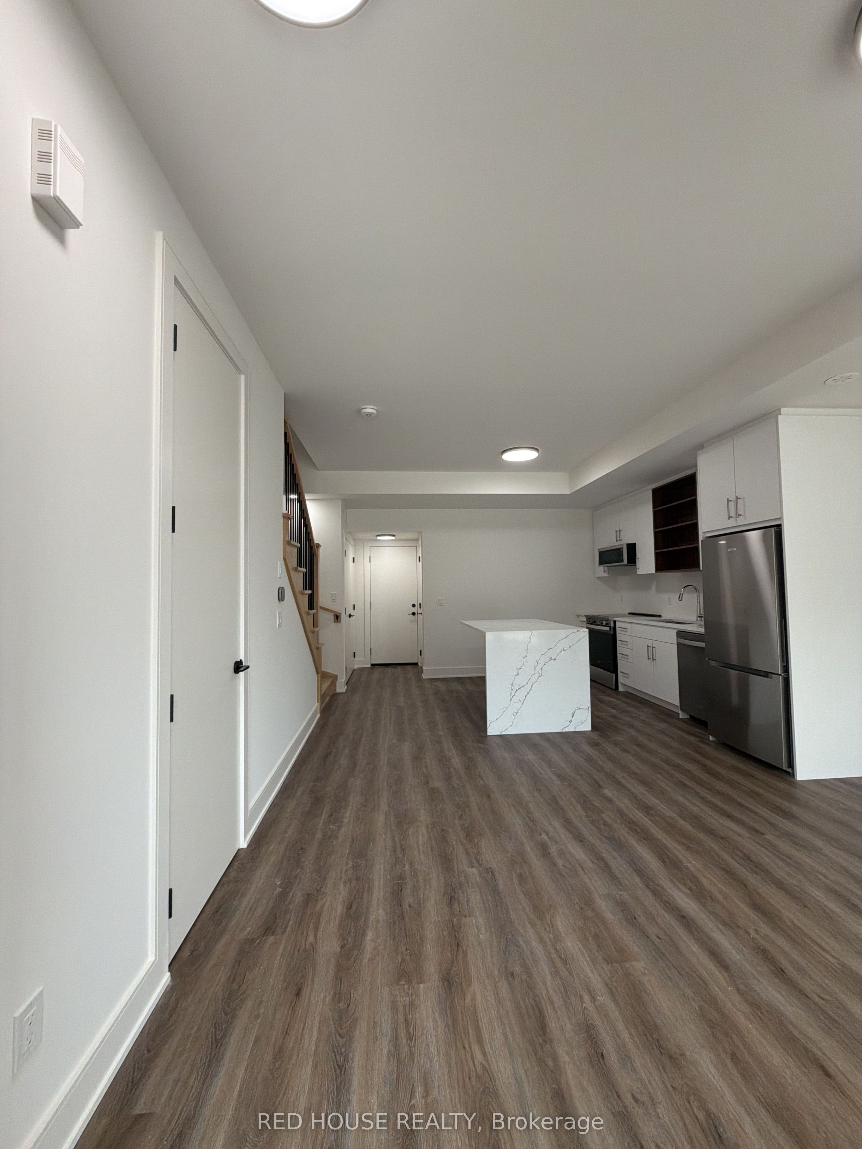167 Everett Common, St. Catharines, ON L2P 0G7 photo 2