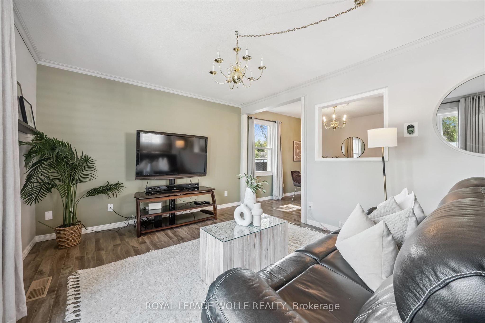 976 Guelph Street, Kitchener, ON N2H 5Z6 photo 5