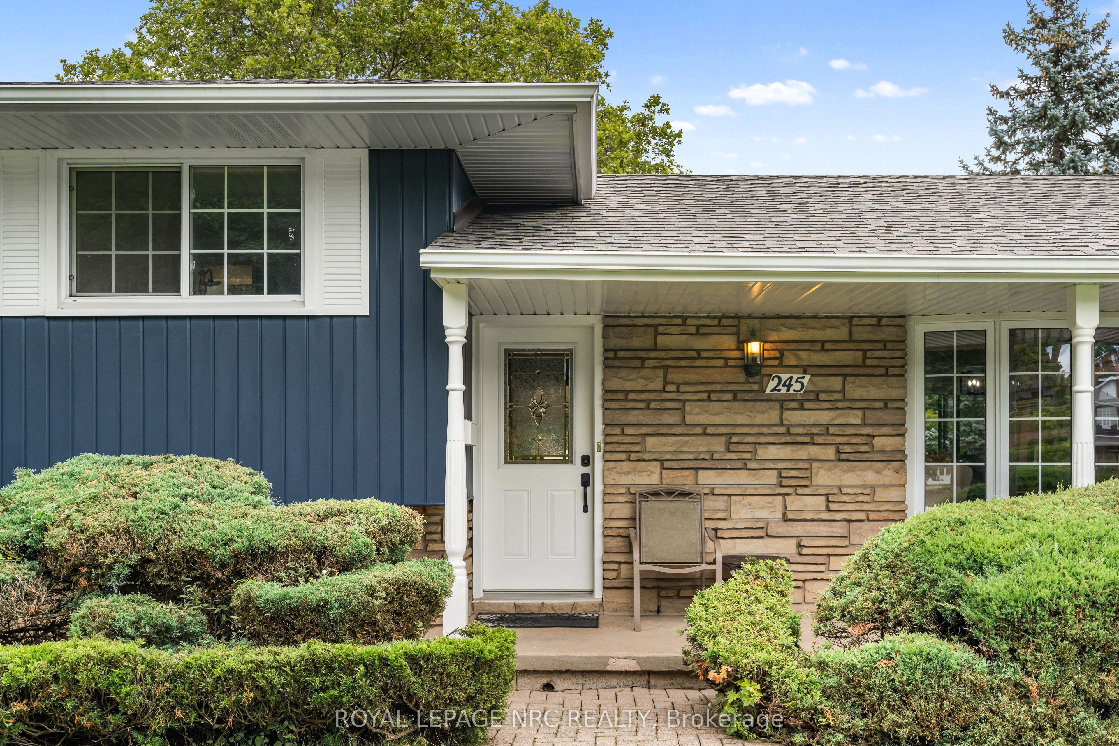 245 Riverview Boulevard, St. Catharines, ON L2T 3N2 photo 2