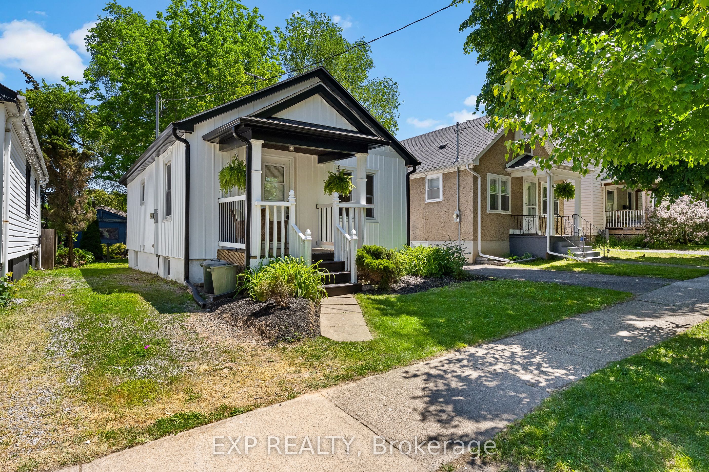 28 Grantham Avenue, St. Catharines, ON L2P 3B4 photo 2