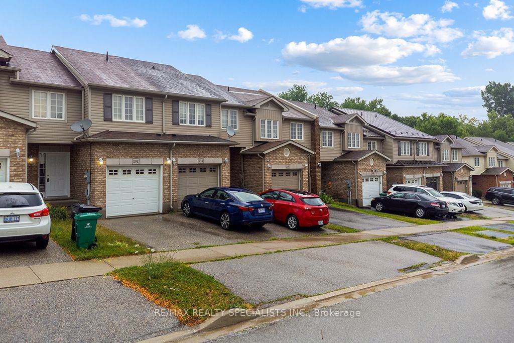 292 Briarmeadow Drive, Kitchener, ON N2A 4L1 photo 2