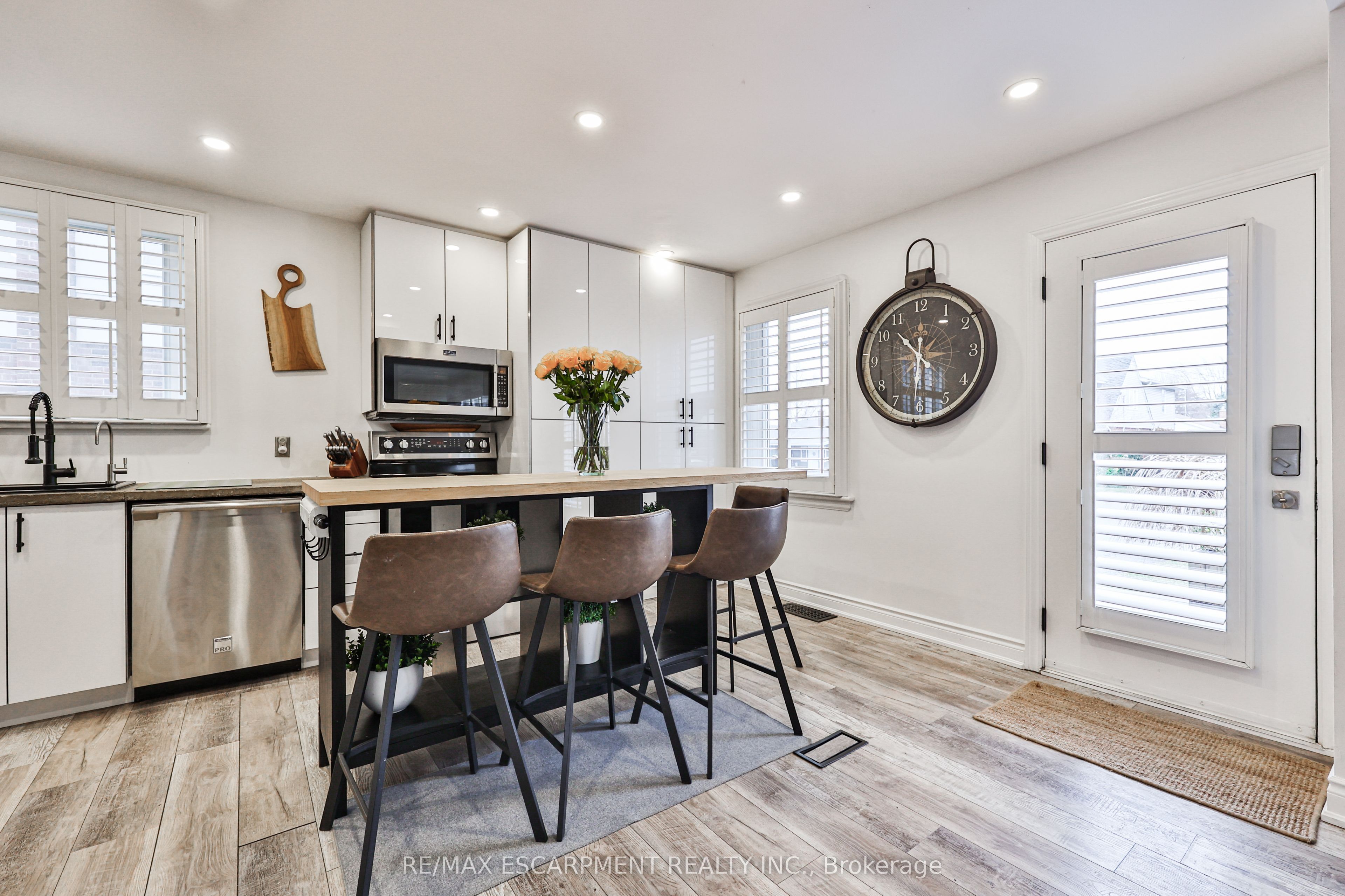 60 Galbraith Drive, Hamilton, ON L8G 1Z9 photo 4