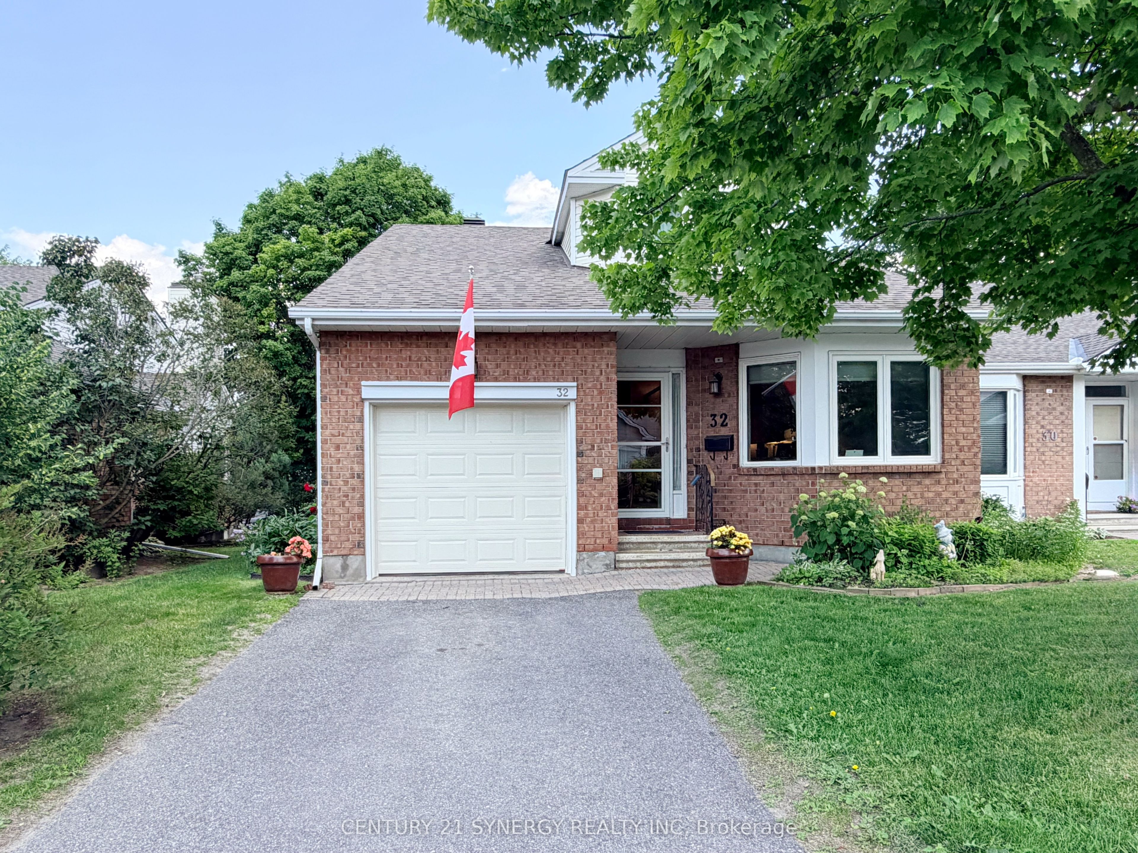 32 Innesbrook Court 16, Stittsville - Munster - Richmond, ON K2S 1C7
