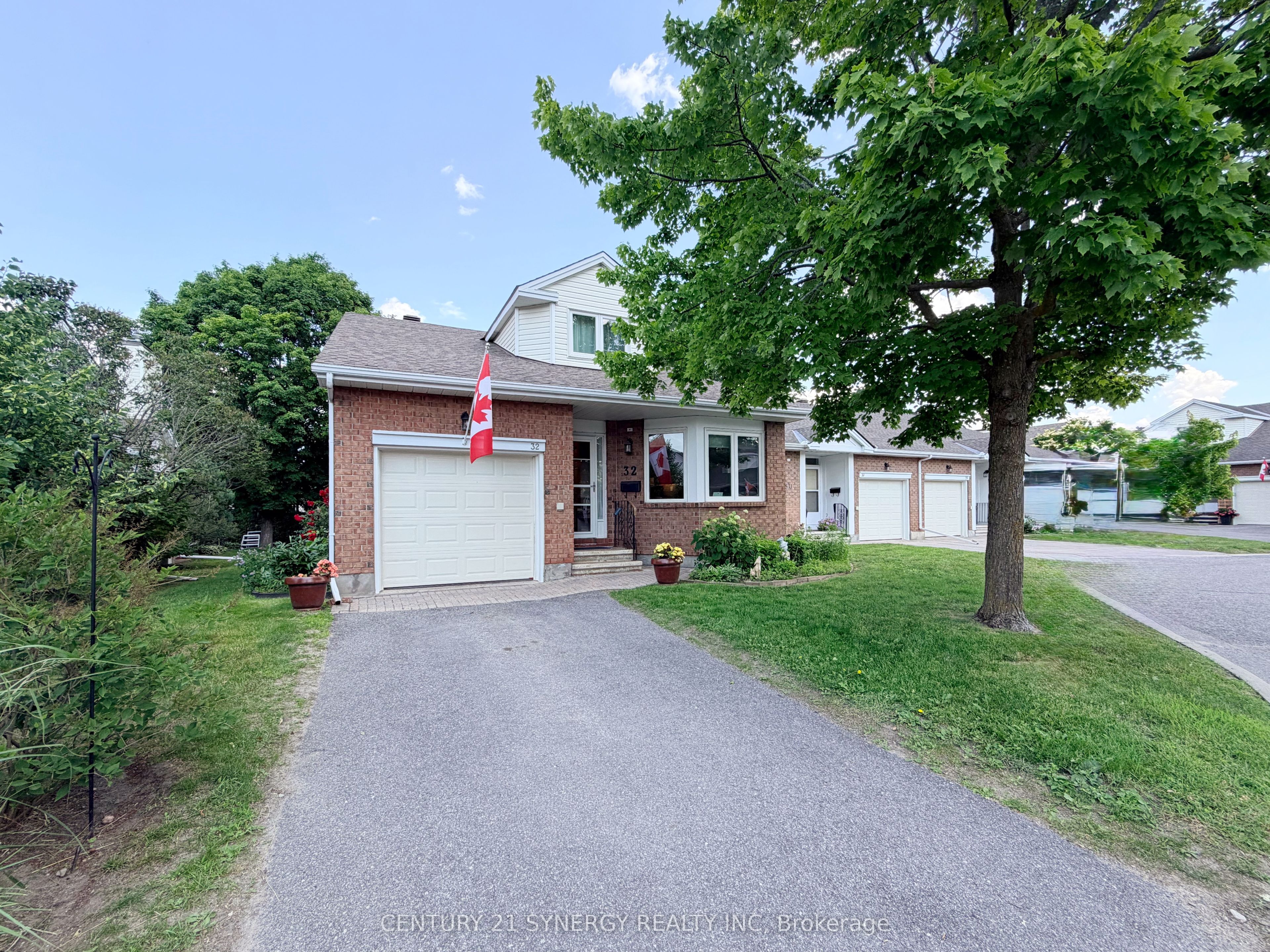 32 Innesbrook Court 16, Stittsville - Munster - Richmond, ON K2S 1C7 photo 2