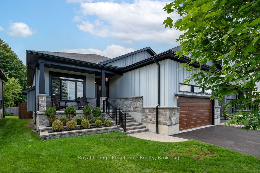 45 Ambrosia Terrace, Quinte West, ON K8V 0G7