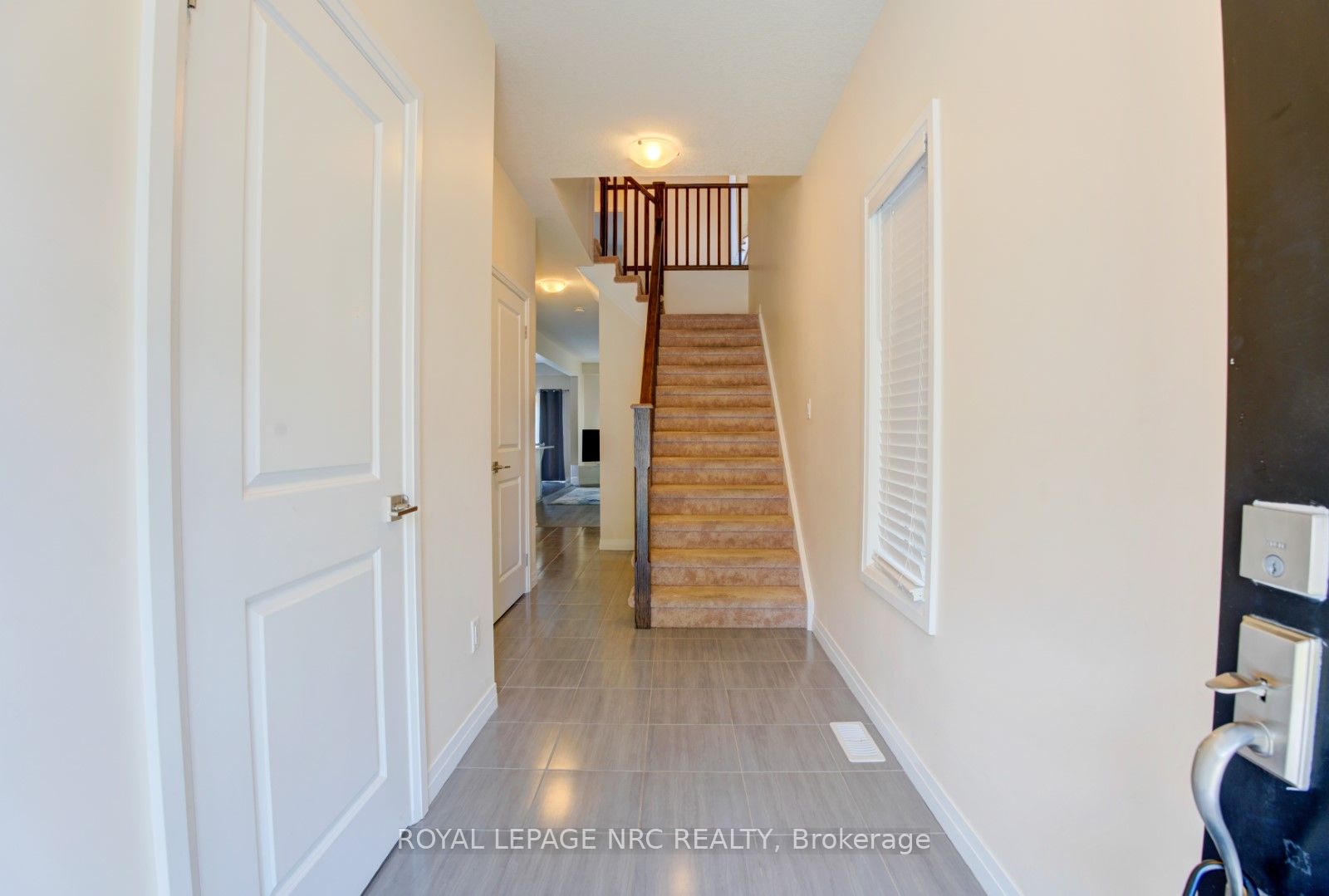 4901 Pettit Avenue, Niagara Falls, ON L2E 0B7 photo 2
