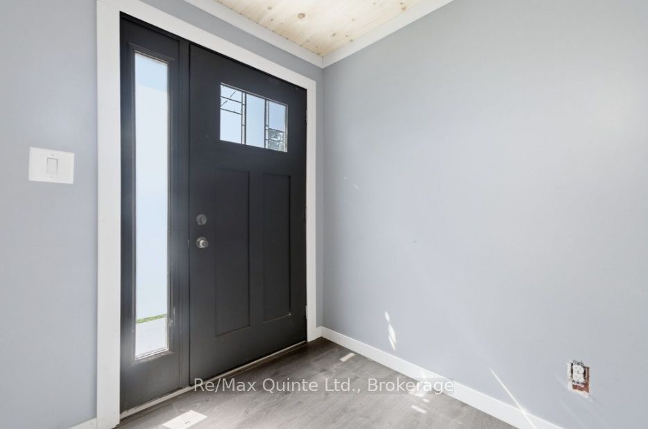 14 Johnson Road, Quinte West, ON K8V 2W7 photo 4