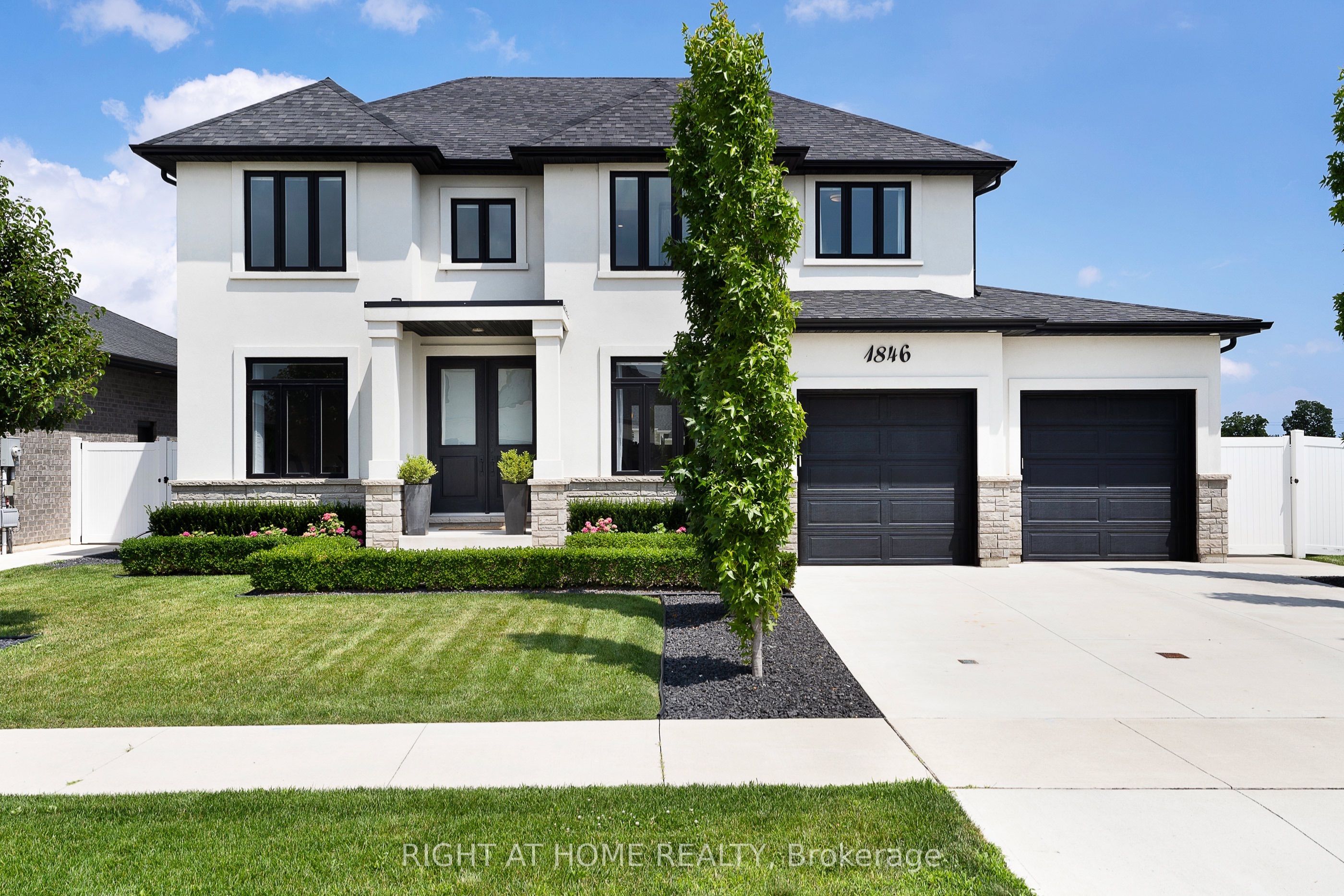 1846 Queens Valley Drive, Kingsville, ON N9Y 0G6 photo 2
