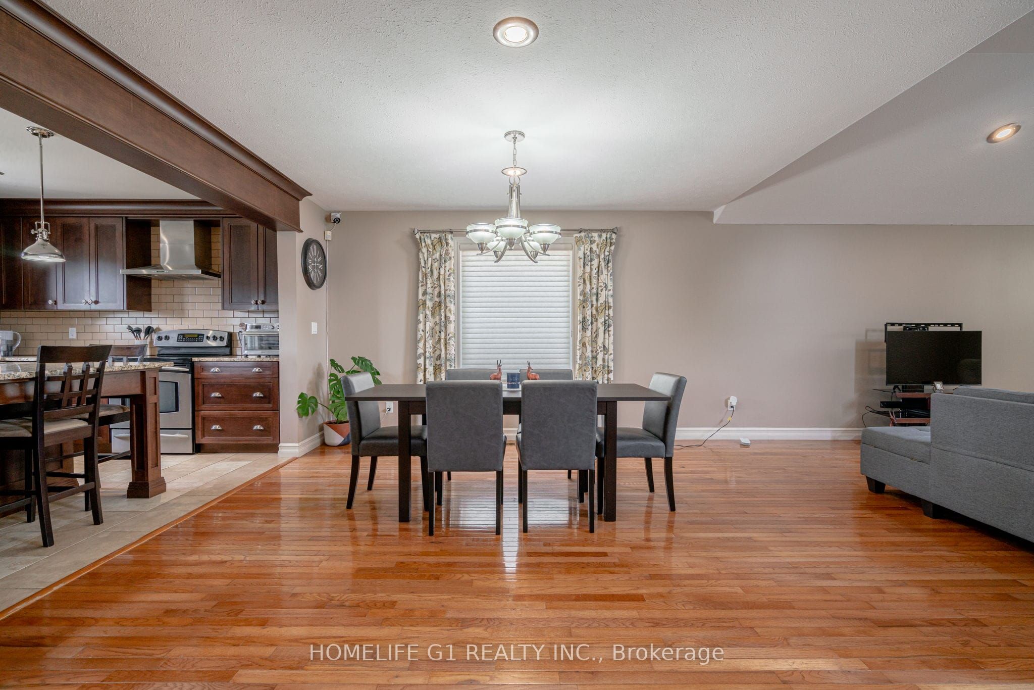 165 Ellison Avenue, Leamington, ON N8H 5H9 photo 4