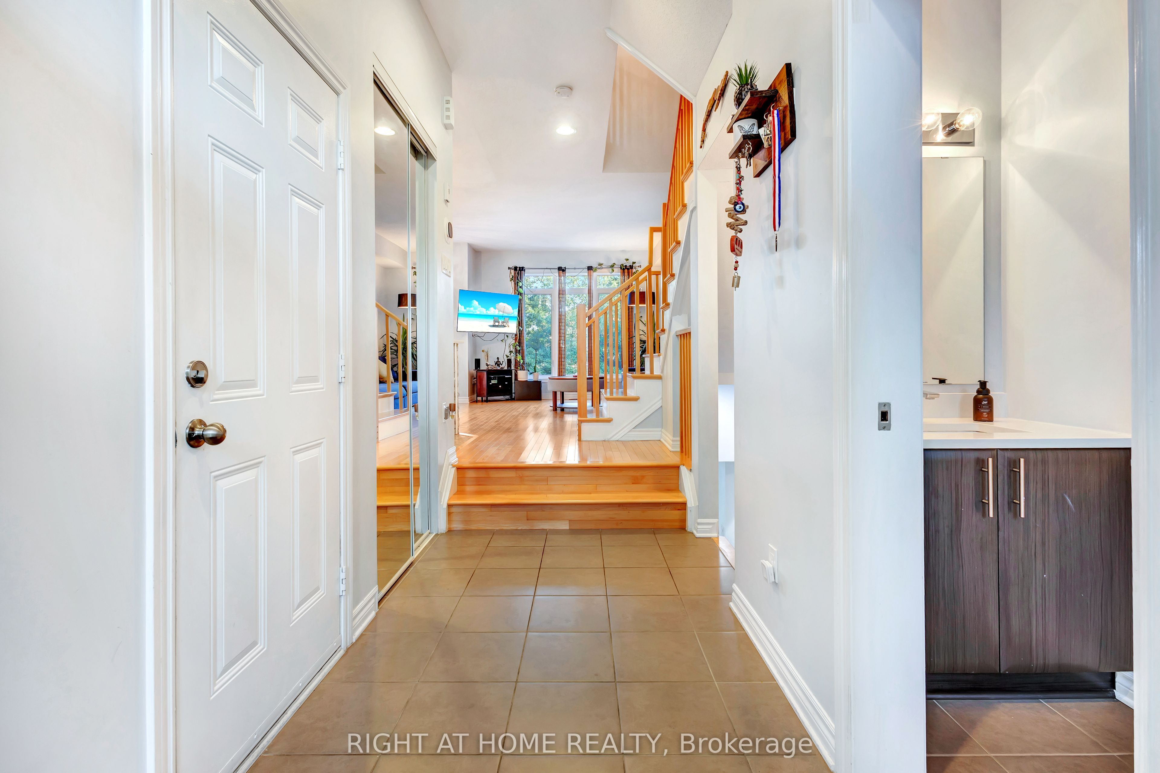356 Kingbrook Drive, Kanata, ON K2M 0G2 photo 4