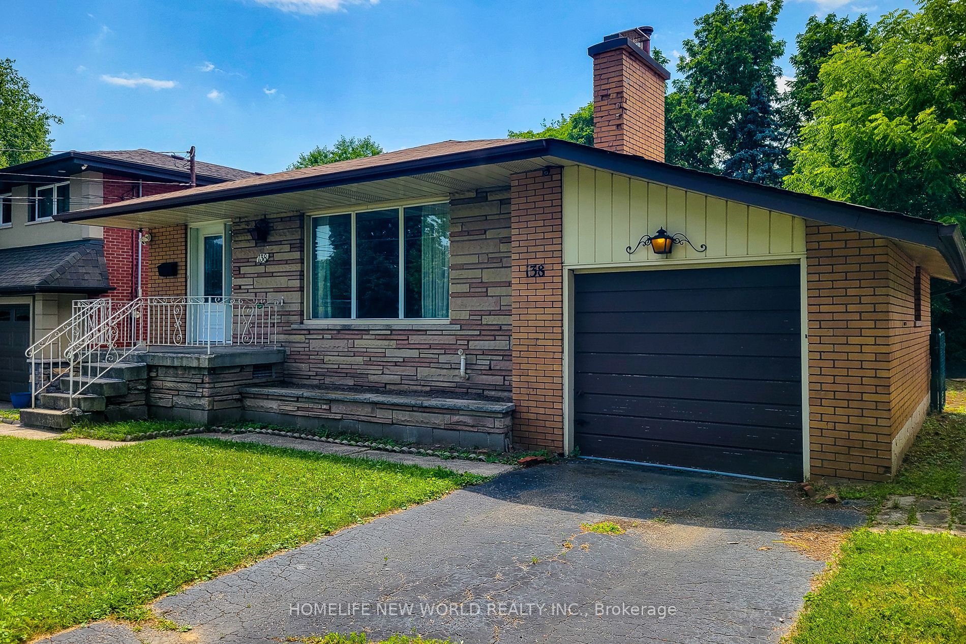 138 Rifle Range Road, Hamilton, ON L8S 3B6 photo 2