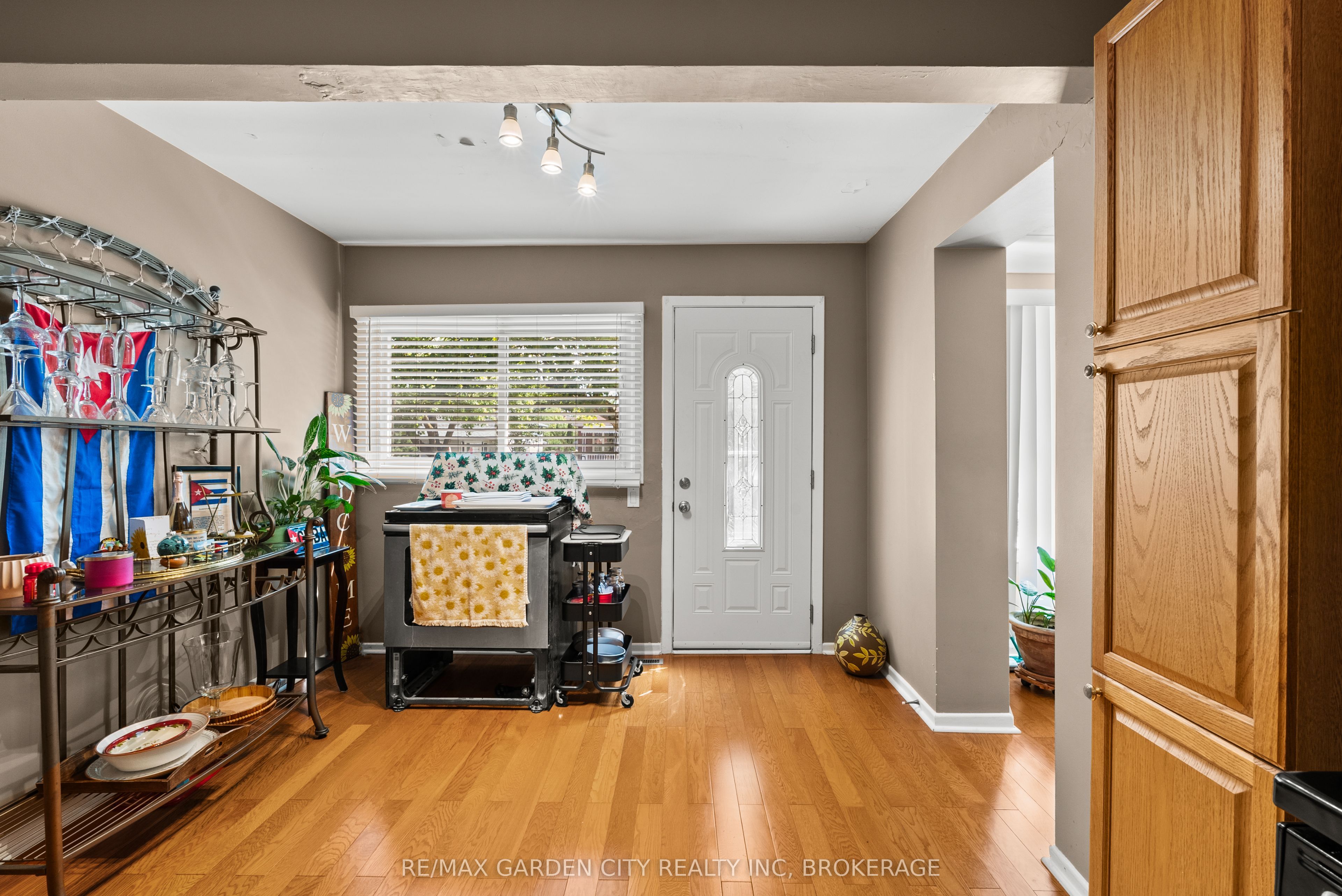 36 Rose Avenue, Thorold, ON L2V 3C6 photo 5