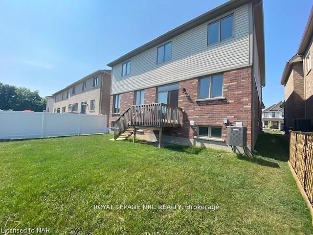 7801 SASSAFRAS Trail, Niagara Falls, ON L2H 0N5 photo 2