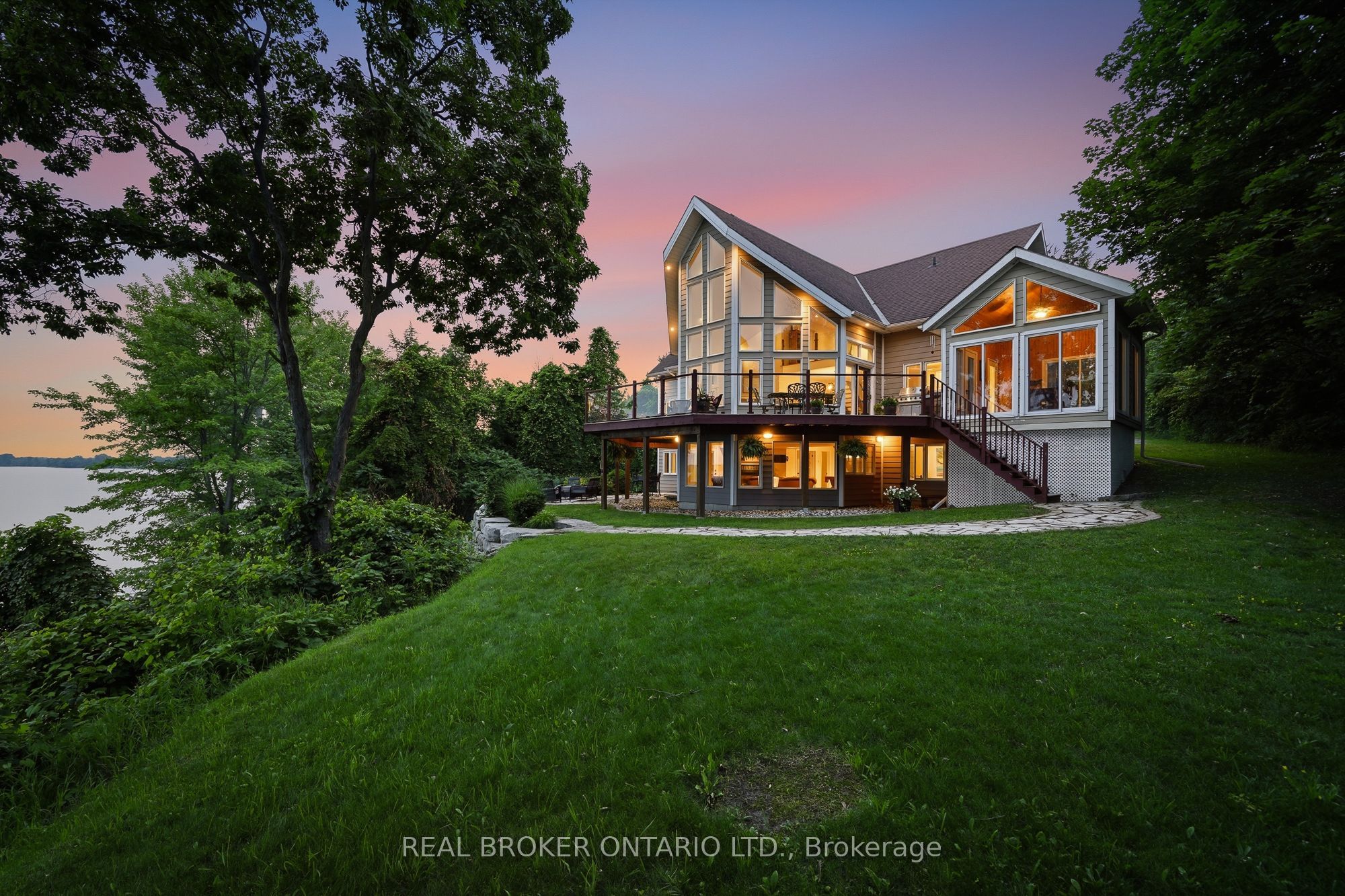 3246 County 8 Road, Prince Edward County, ON K0K 2T0 photo 5
