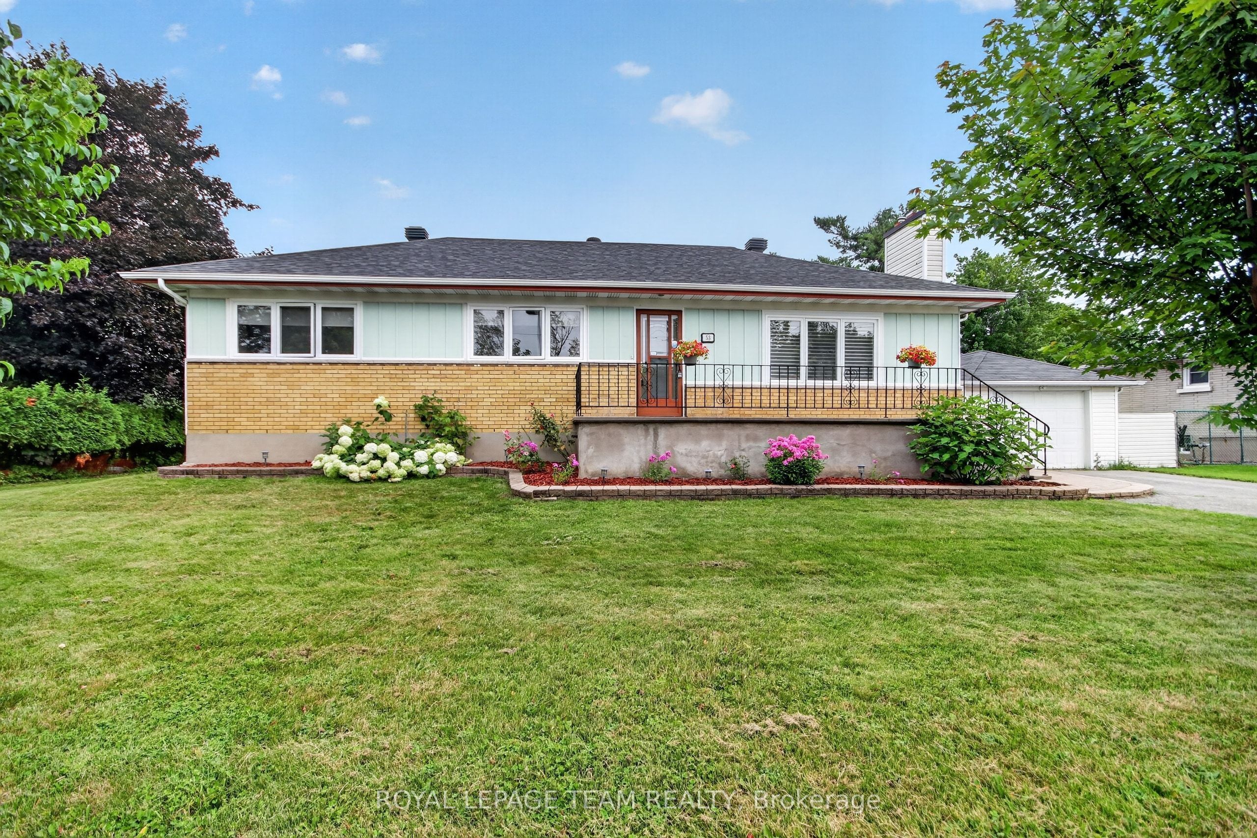 53 Fieldrow Street, Meadowlands - Crestview and Area, ON K2G 2Y6 photo 2