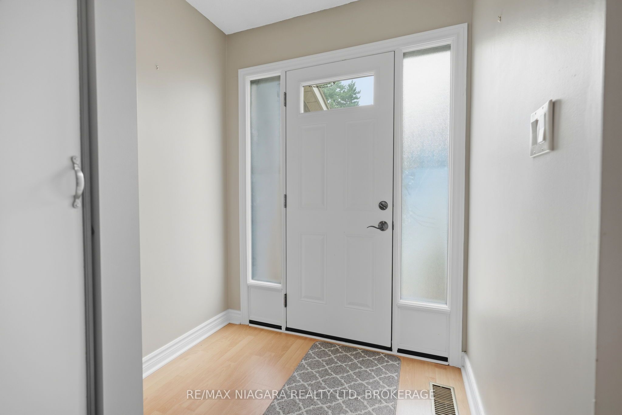 122 Lakeshore Road 24, St. Catharines, ON L2N 6N6 photo 5
