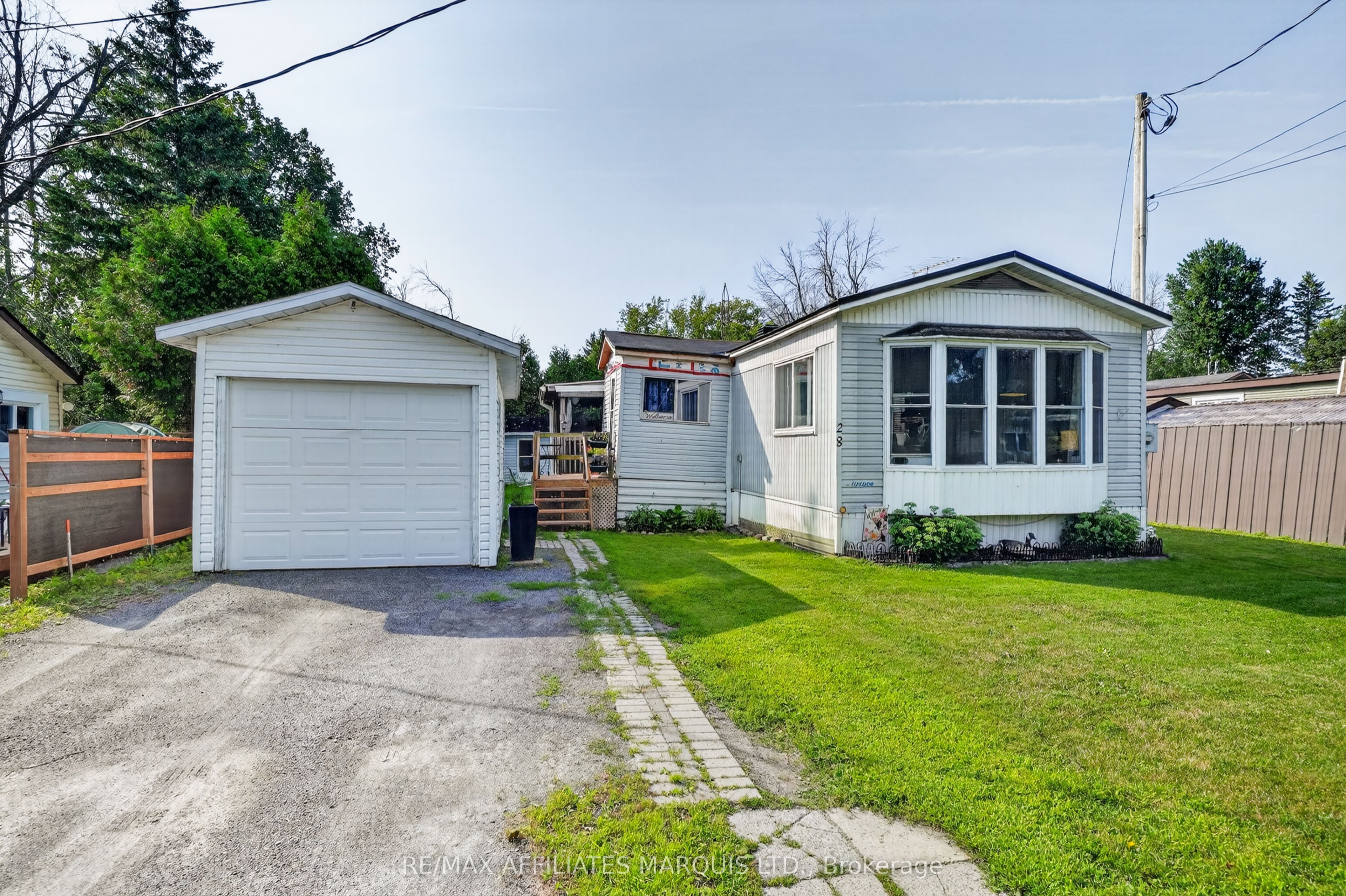 28 Thomas Street, South Glengarry, ON K0C 1N0