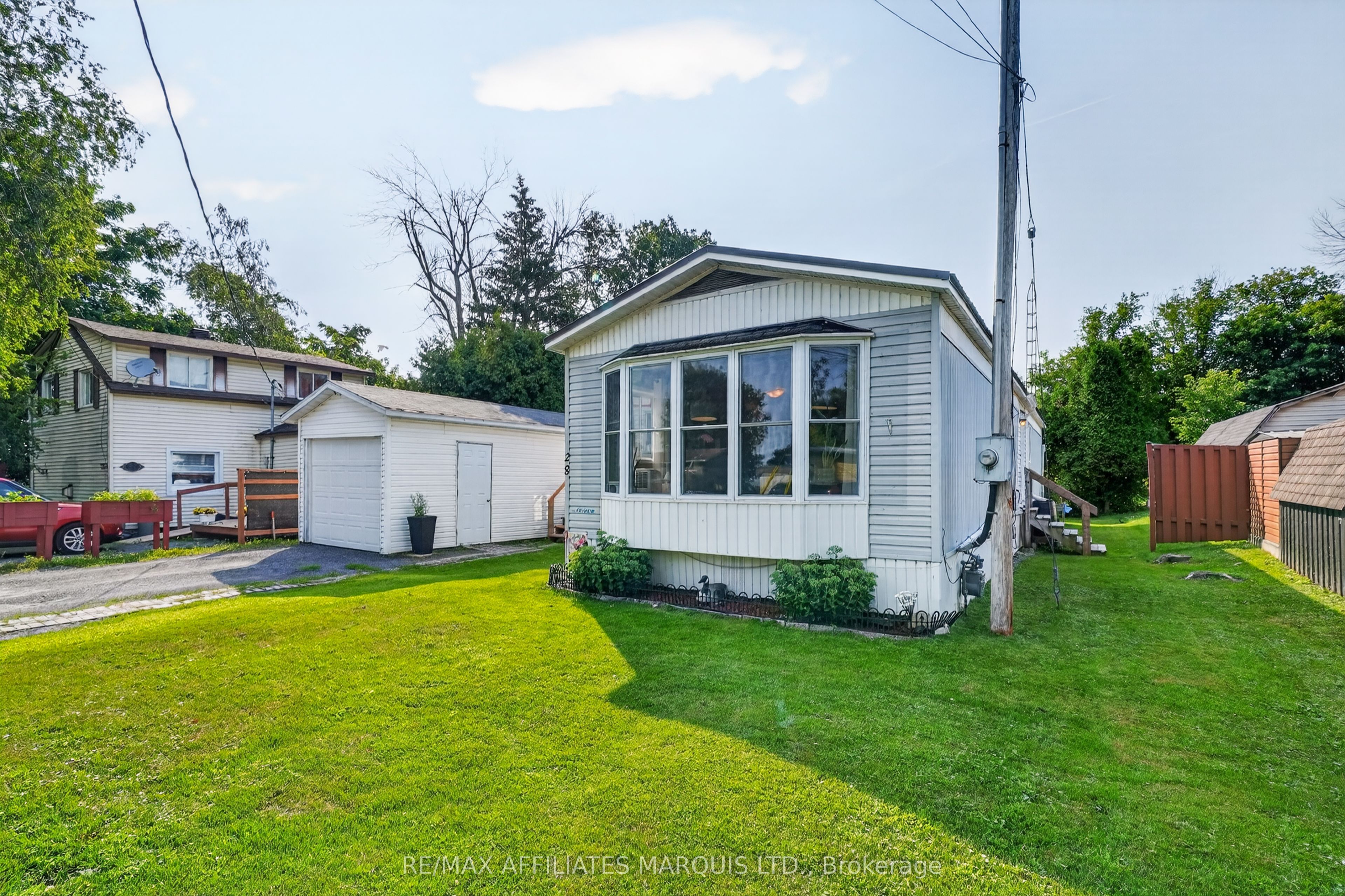 28 Thomas Street, South Glengarry, ON K0C 1N0 photo 3