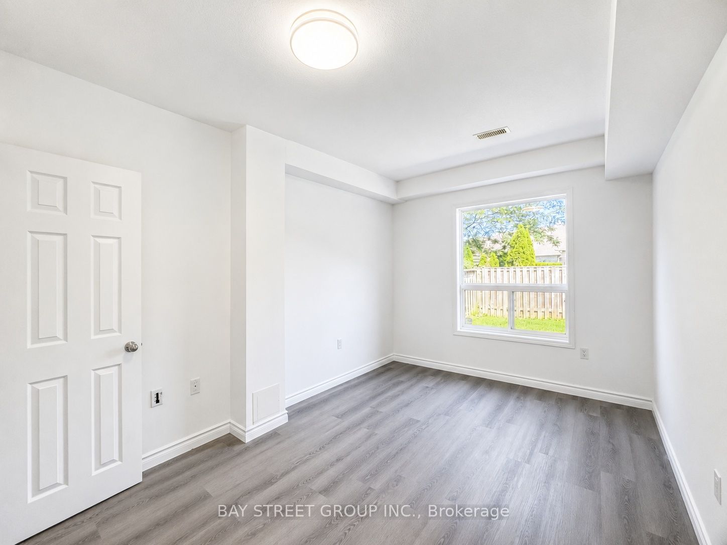 35 Diamond Court, Hamilton, ON L9C 7V5 photo 5