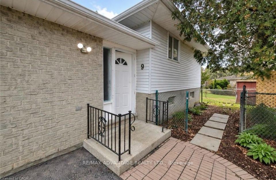 9 Camelot Crescent, London East, ON N5V 3L4 photo 3