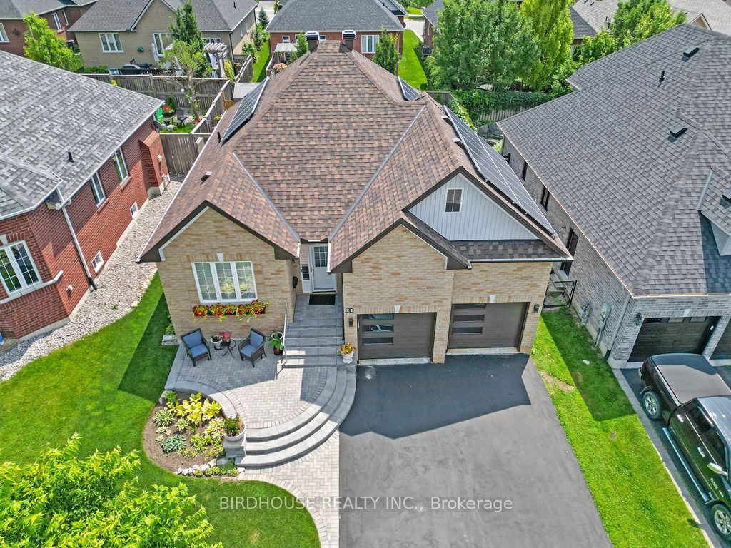21 ELLIS Crescent, Kawartha Lakes, ON K9V 0A4 photo 2