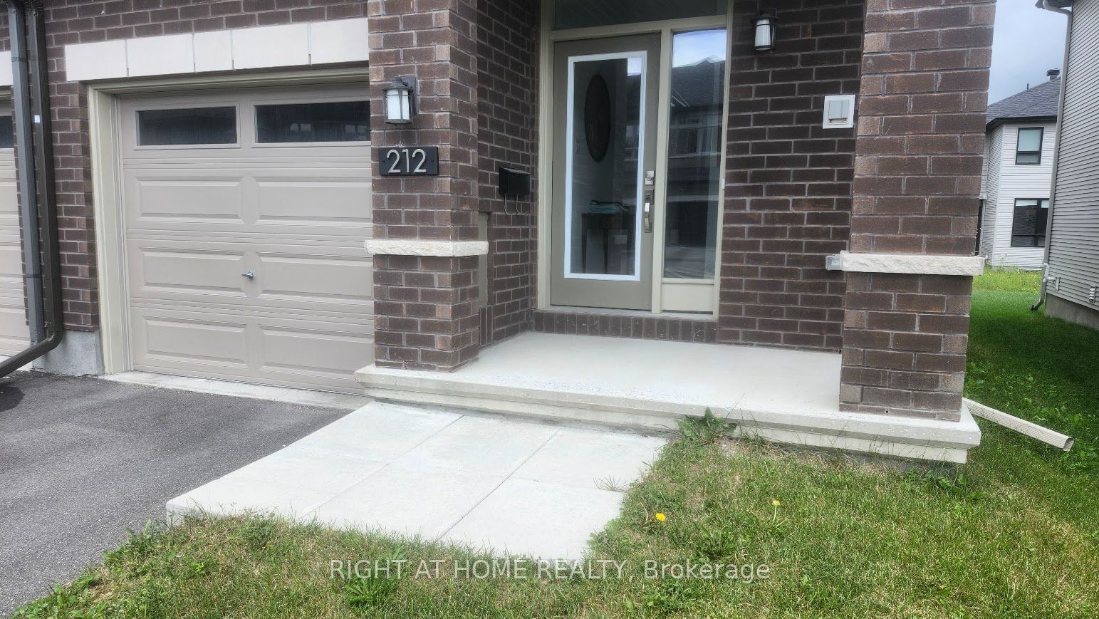 212 Trumpeter Grove, Blossom Park - Airport and Area, ON K4M 1B2 photo 4