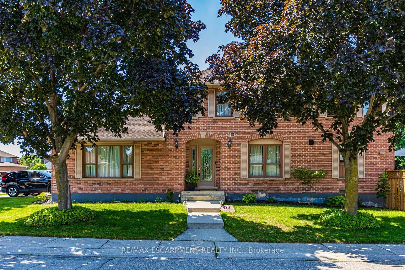 23 Avonmore Court, Hamilton, ON L8W 3G8 photo 2