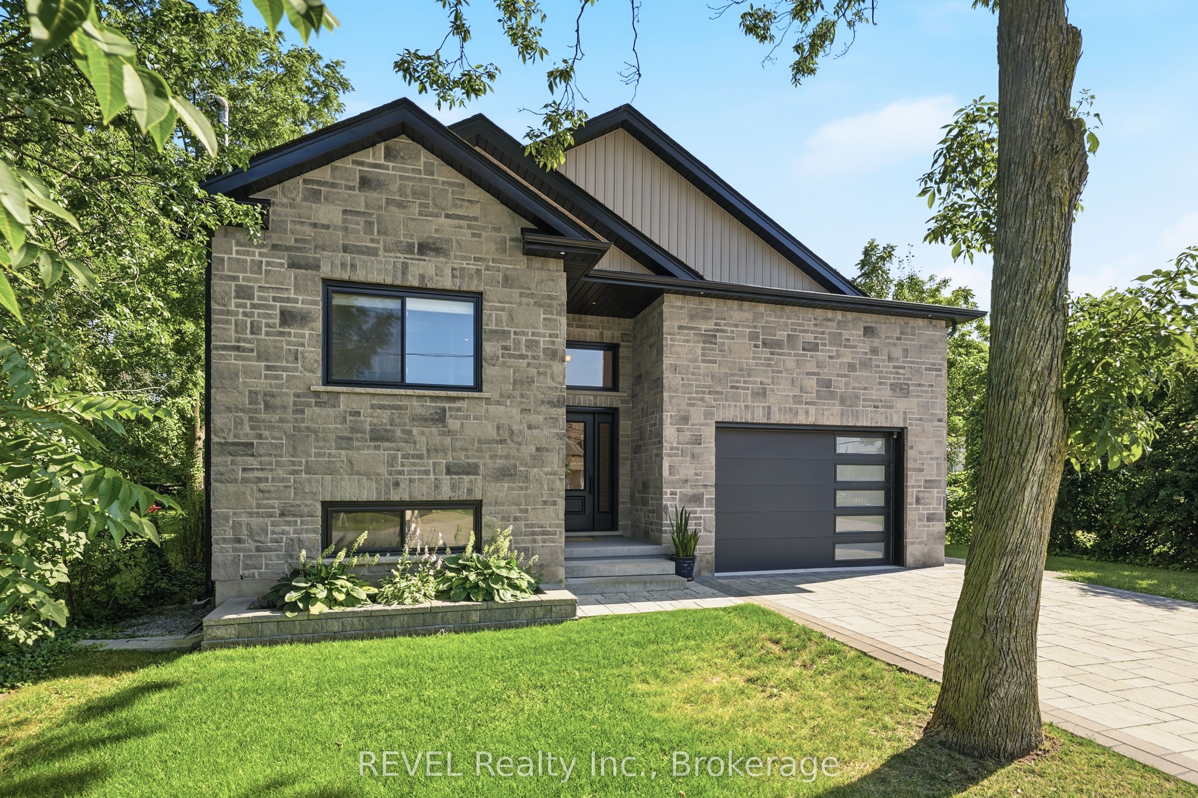 681 Warner Road, Niagara-on-the-Lake, ON L0S 1J0 photo 2