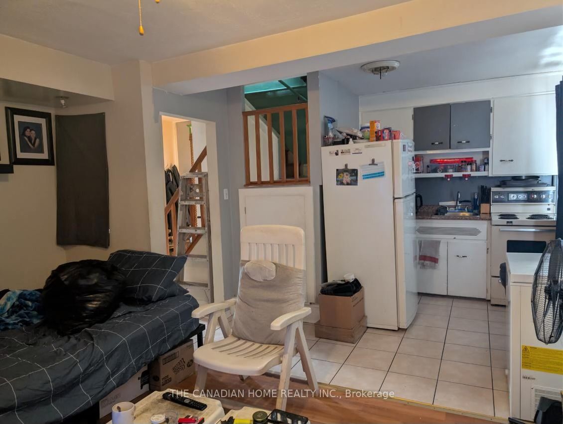 563 Cannon Street E, Hamilton, ON L8L 2G2 photo 5