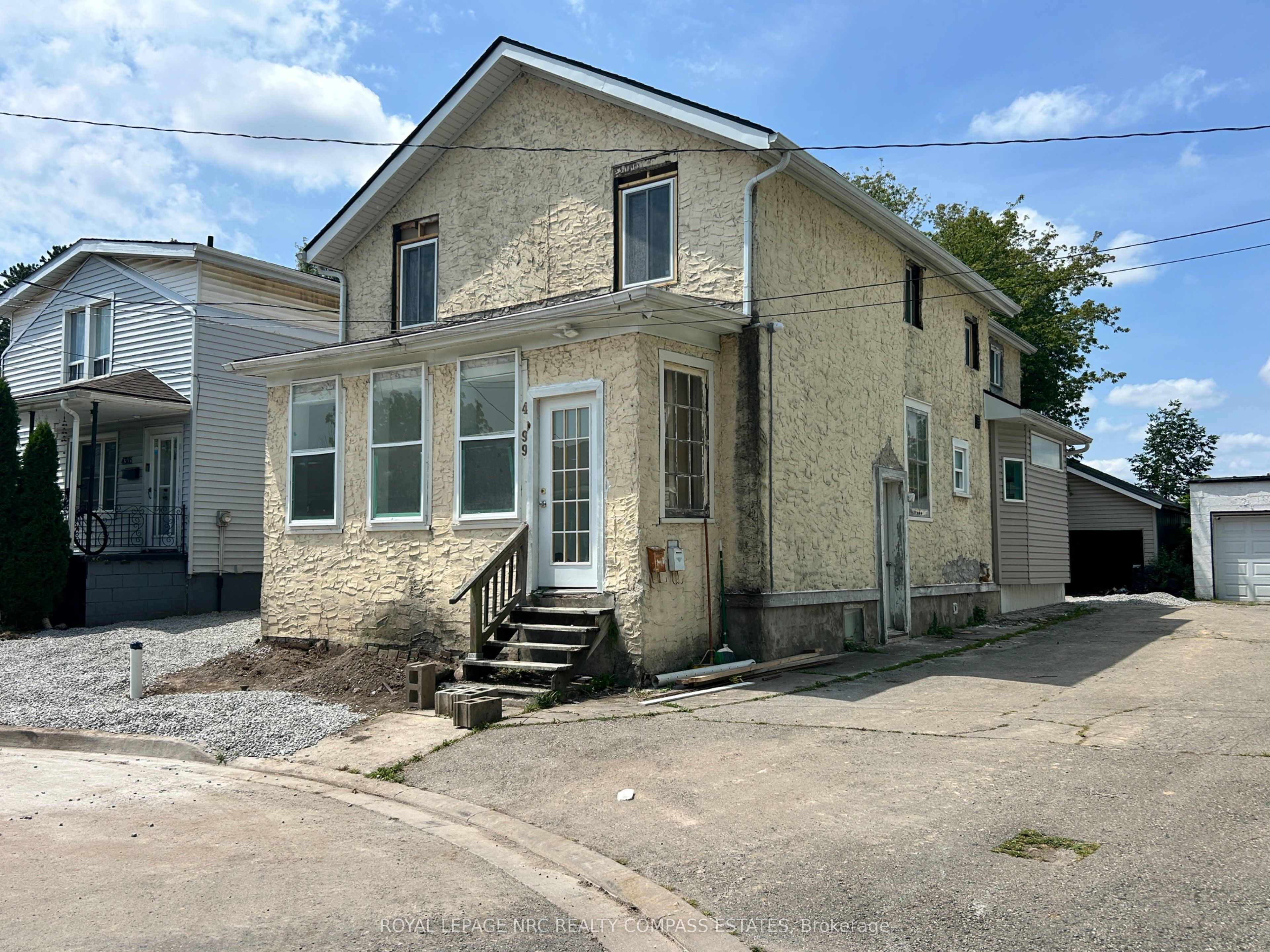4299 Second Avenue 2, Niagara Falls, ON L2E 4G8
