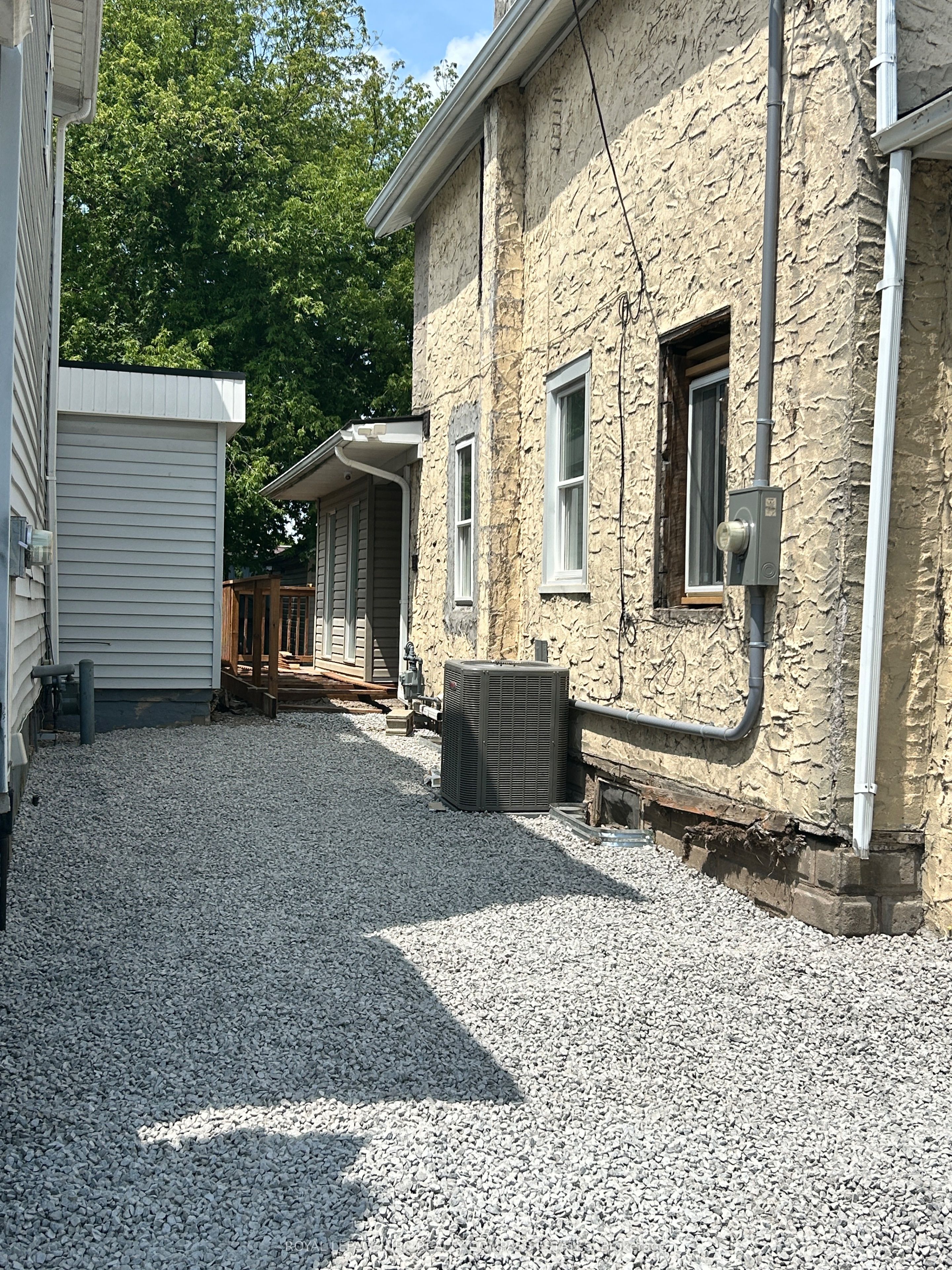4299 Second Avenue 2, Niagara Falls, ON L2E 4G8 photo 2