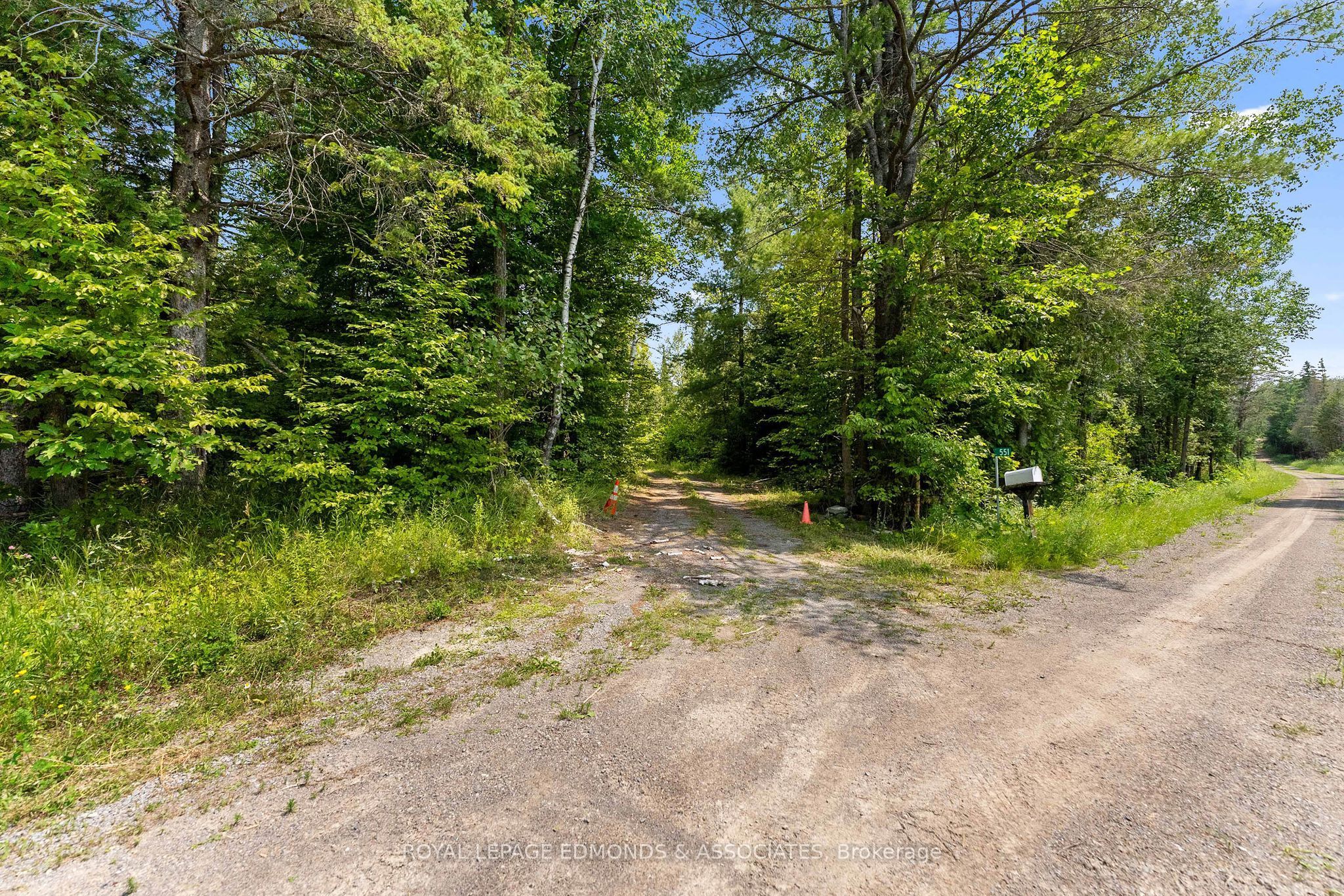 551 Wren Road, Bonnechere Valley, ON K0J 1S0 photo 3
